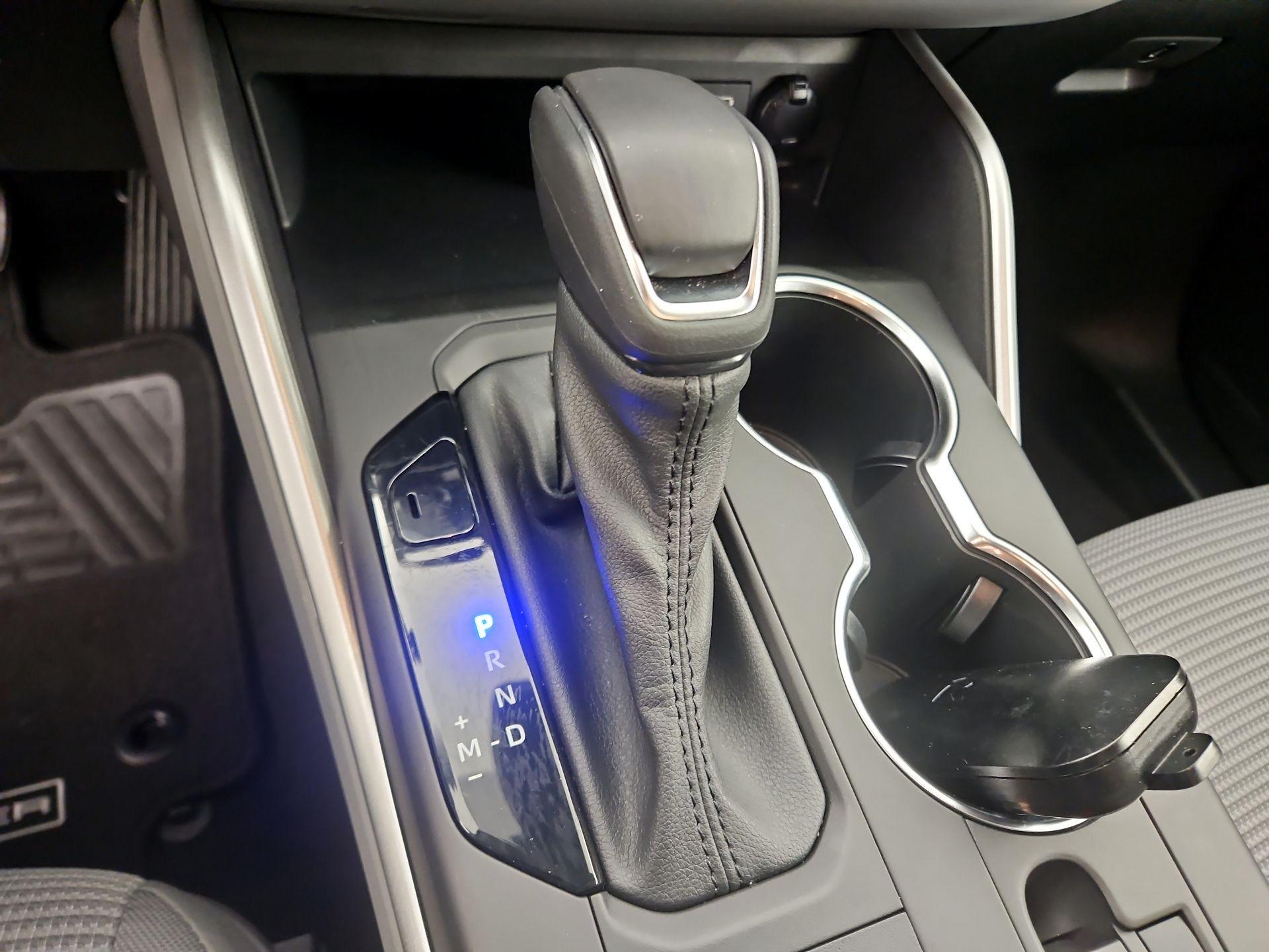 Thumbnail: 2022 Toyota Highlander - 17