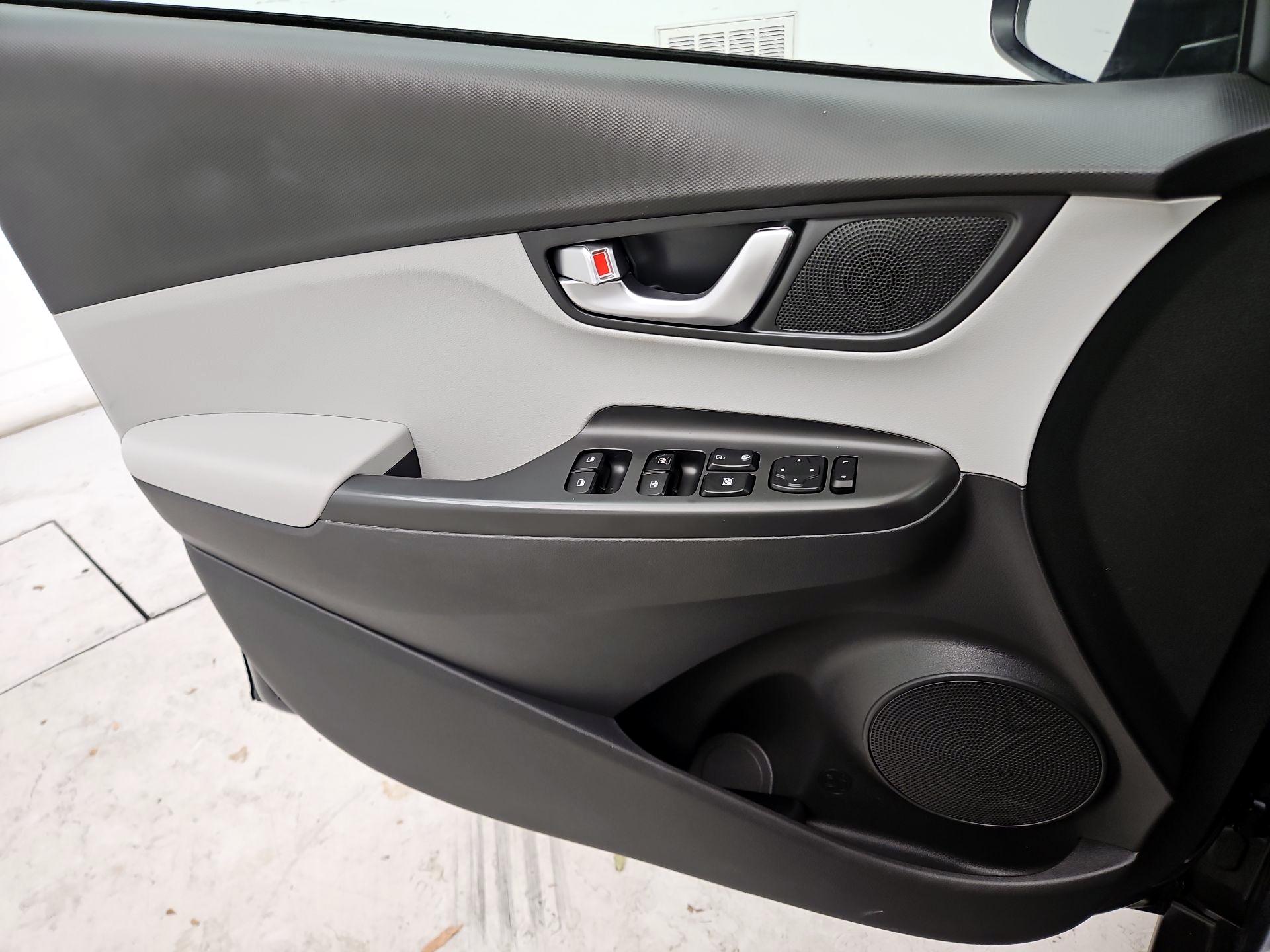 Thumbnail: 2022 Hyundai Kona - 12