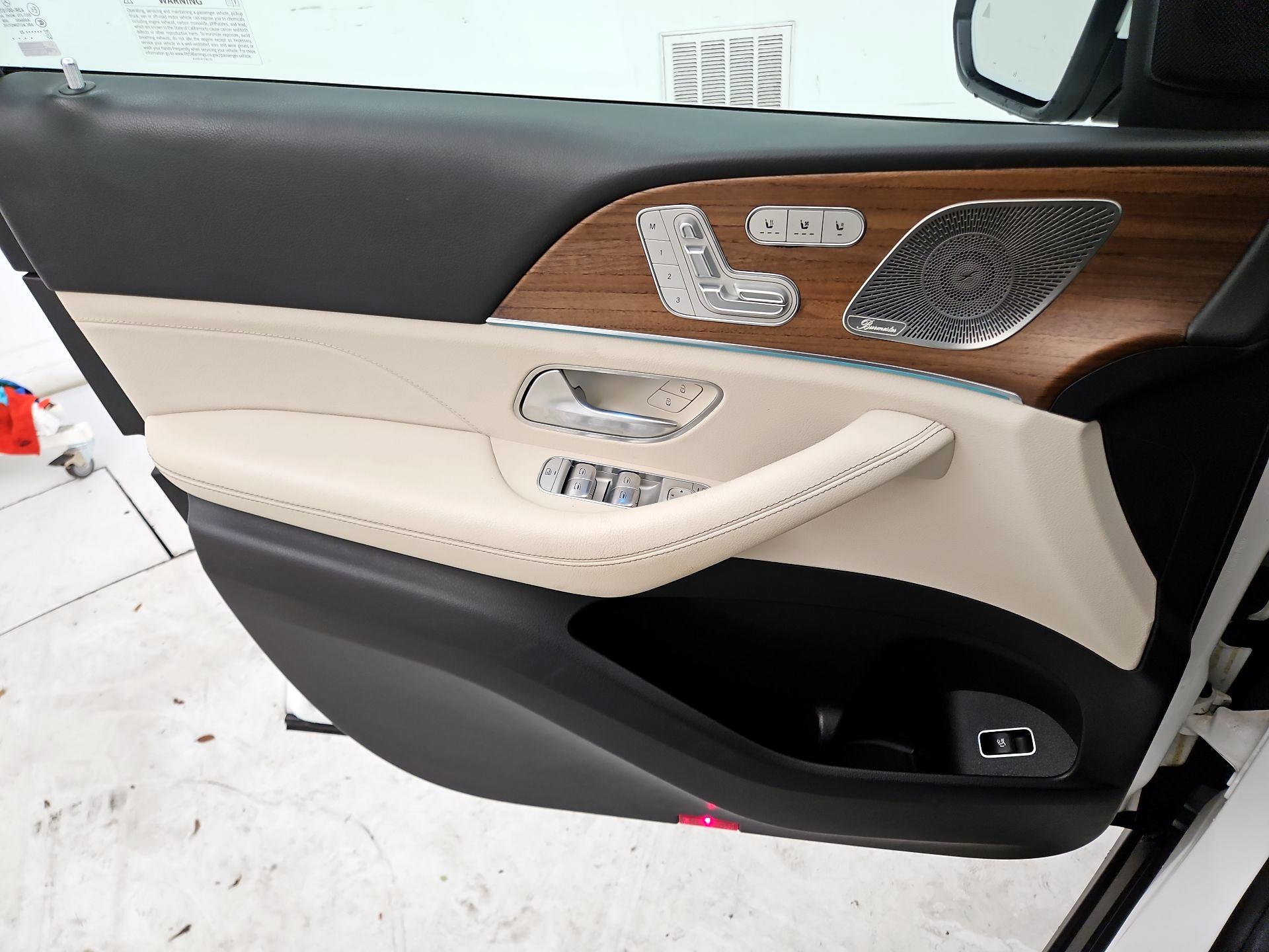 Thumbnail: 2023 Mercedes-Benz GLE - 12