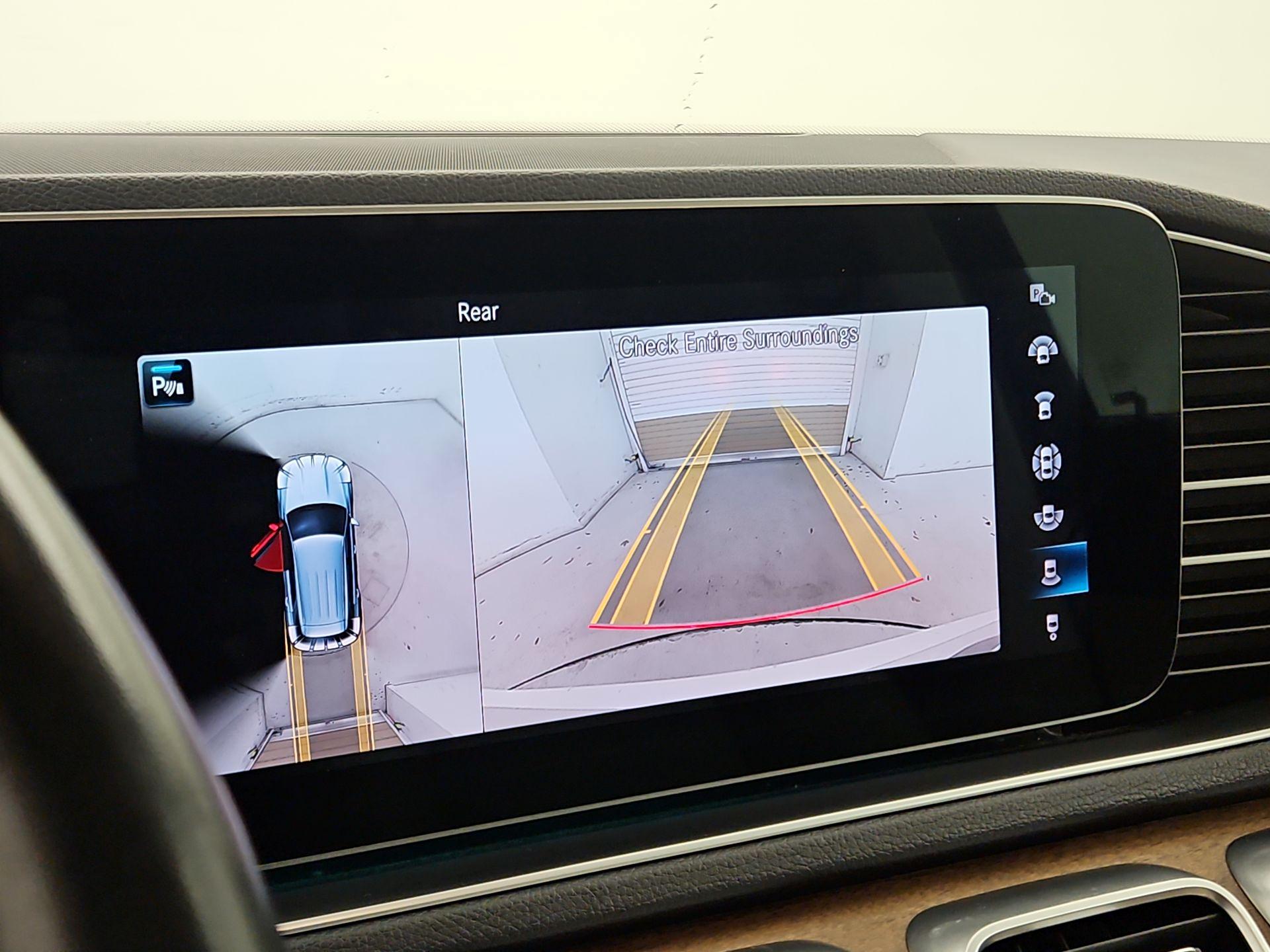 Thumbnail: 2023 Mercedes-Benz GLE - 15