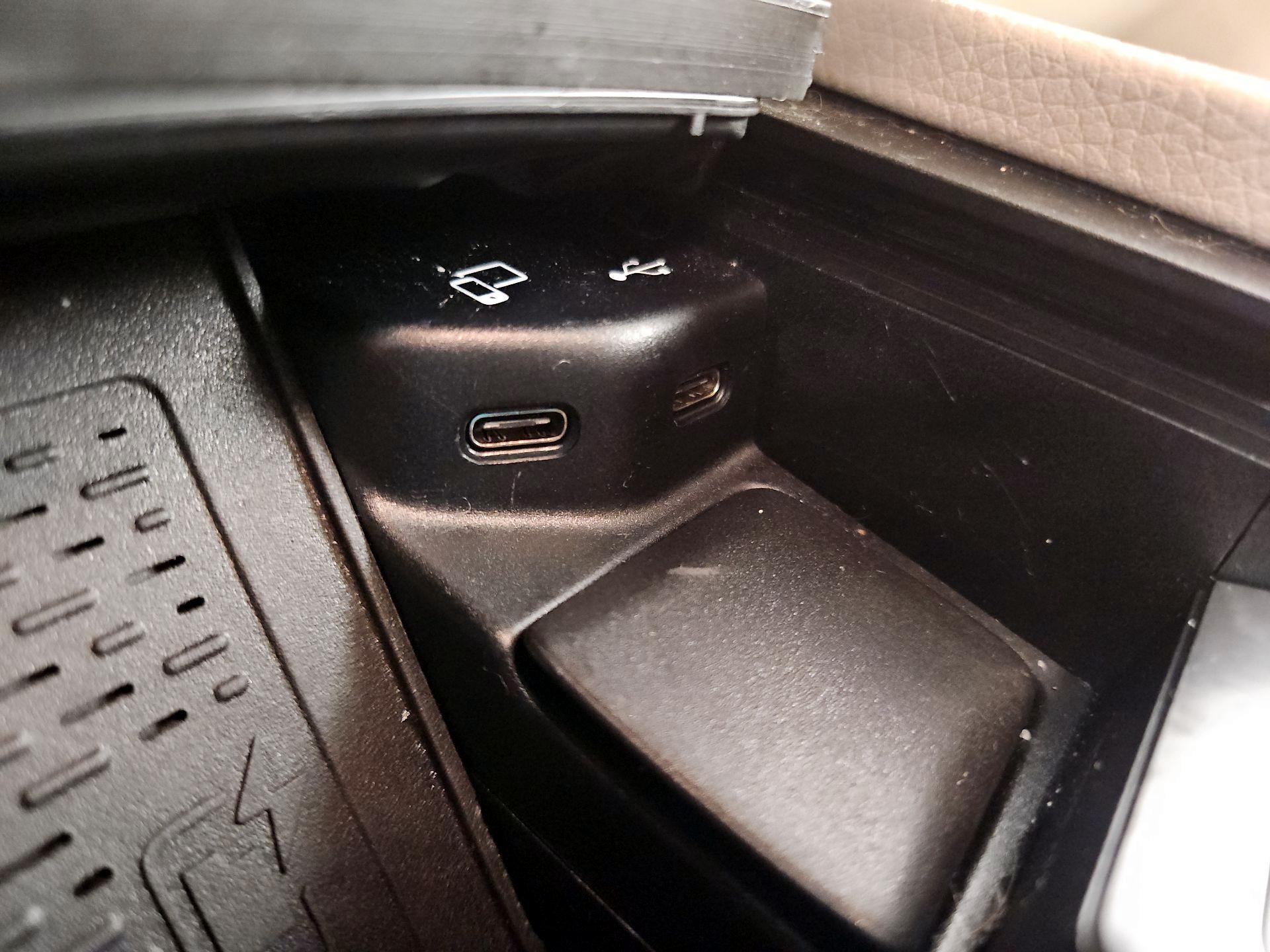 Thumbnail: 2023 Mercedes-Benz GLE - 19