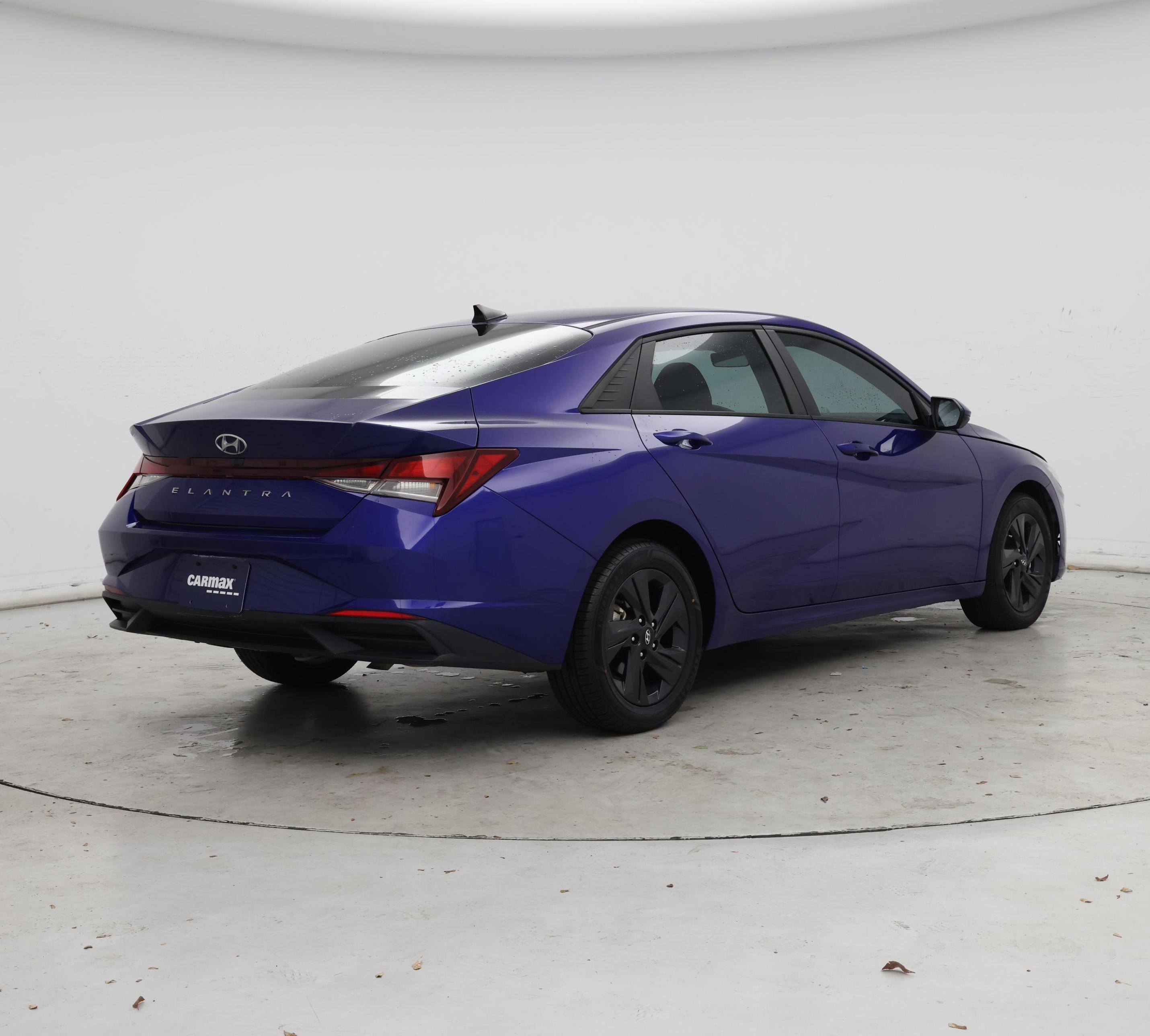 Thumbnail: 2023 Hyundai Elantra - 8