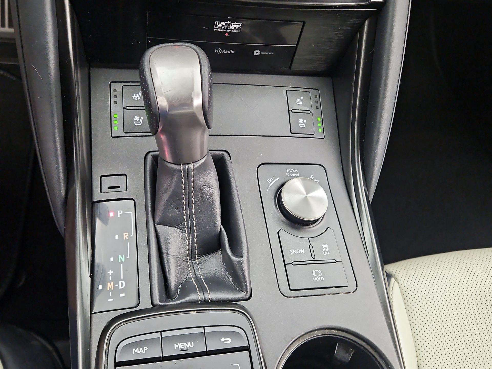 Thumbnail: 2021 Lexus IS - 17