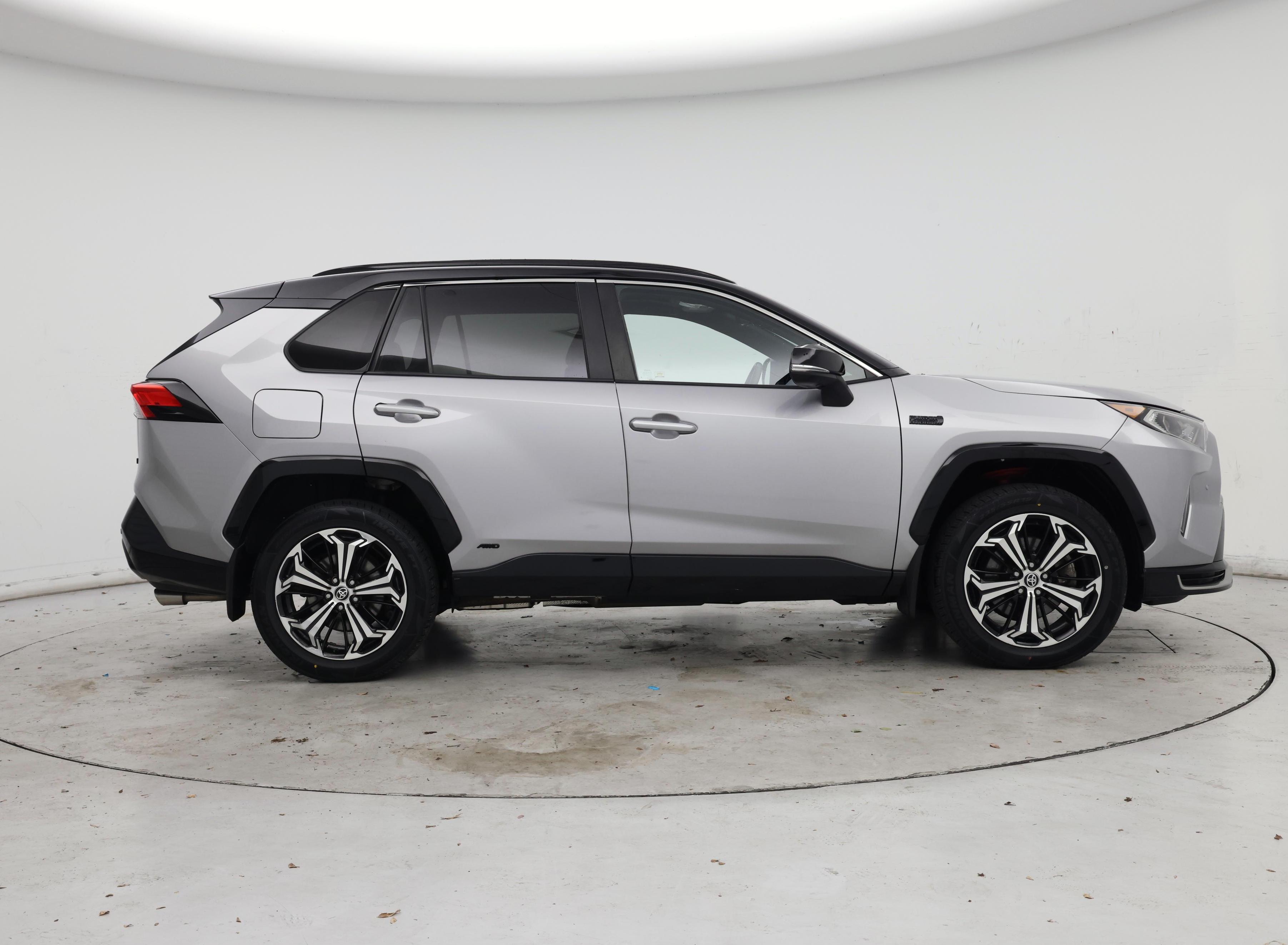 Thumbnail: 2021 Toyota RAV4 - 7