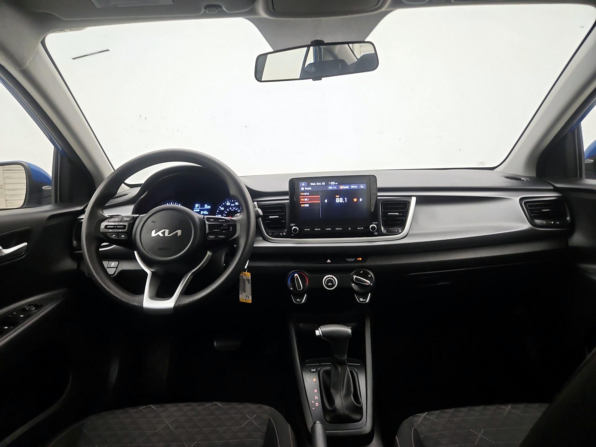 Thumbnail: 2023 Kia Rio - 9