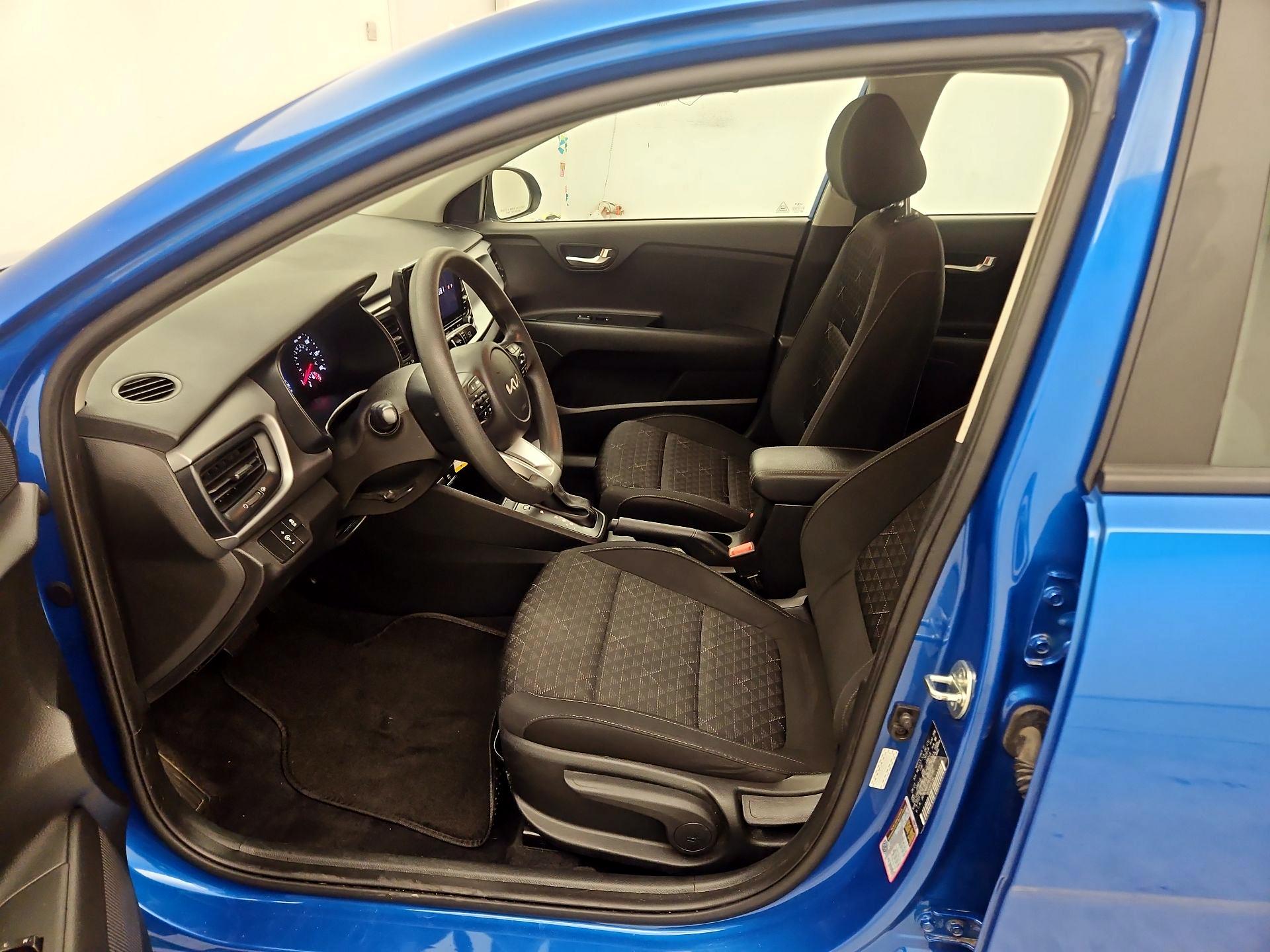 Thumbnail: 2023 Kia Rio - 11