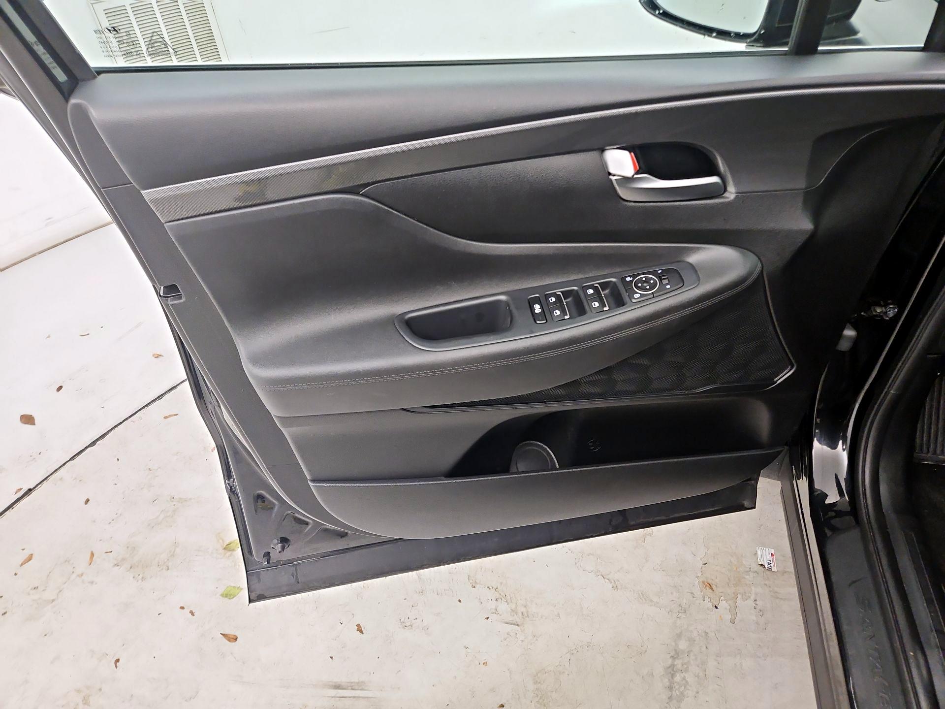 Thumbnail: 2023 Hyundai Santa Fe - 12