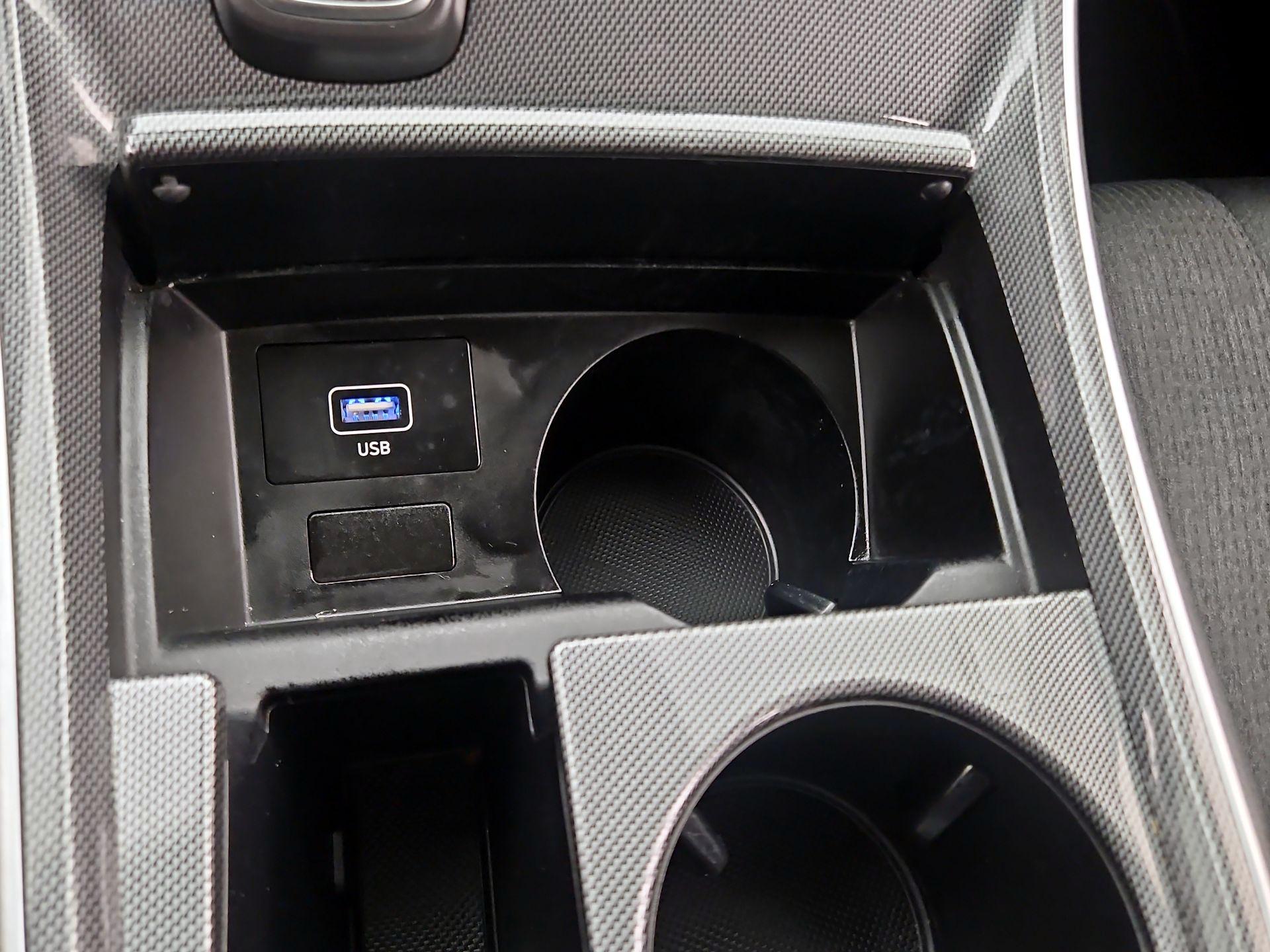 Thumbnail: 2023 Hyundai Santa Fe - 18