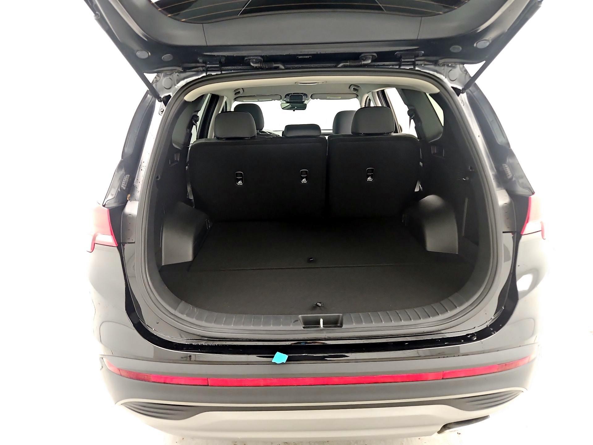 Thumbnail: 2023 Hyundai Santa Fe - 20