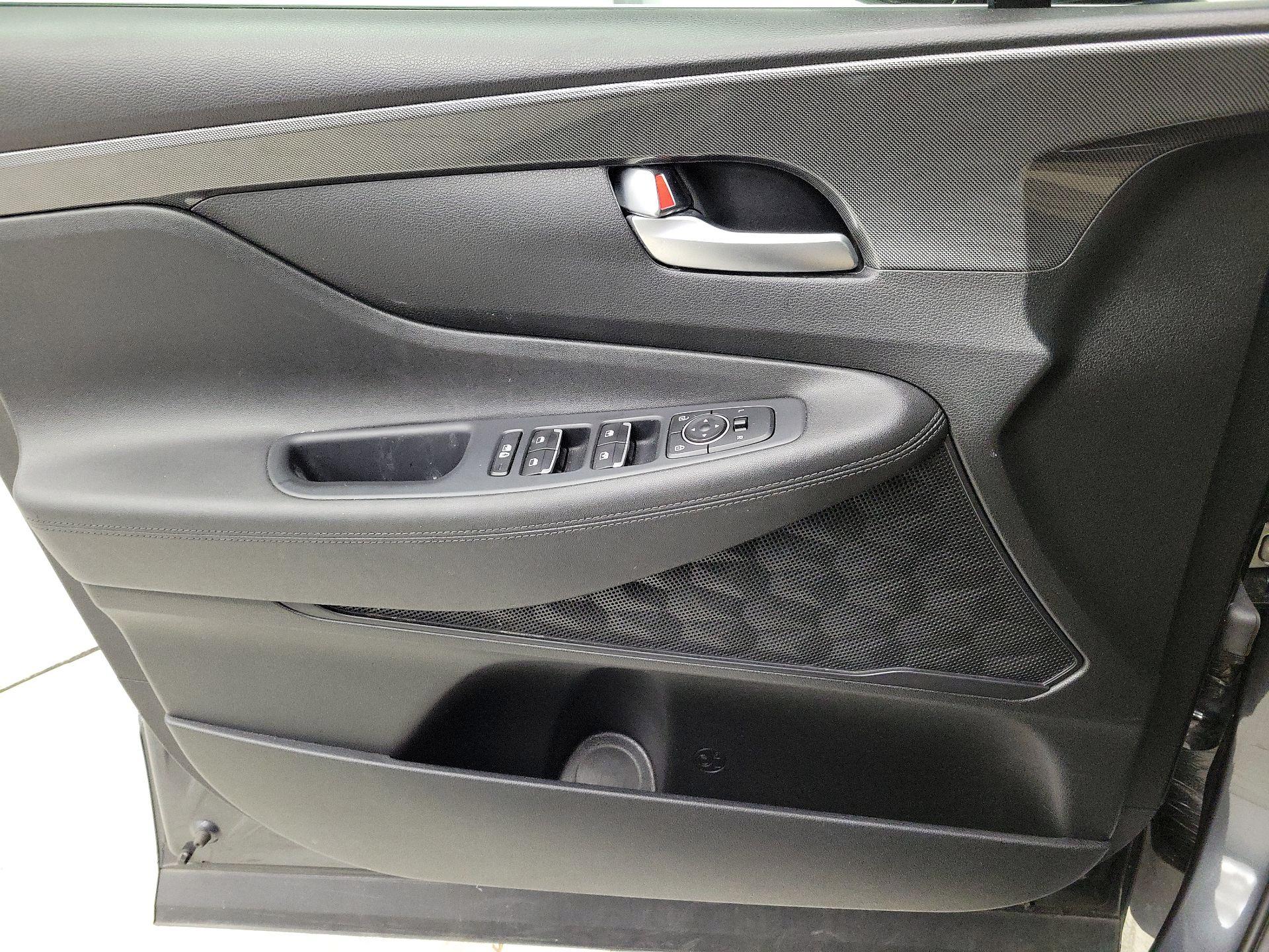 Thumbnail: 2023 Hyundai Santa Fe - 12