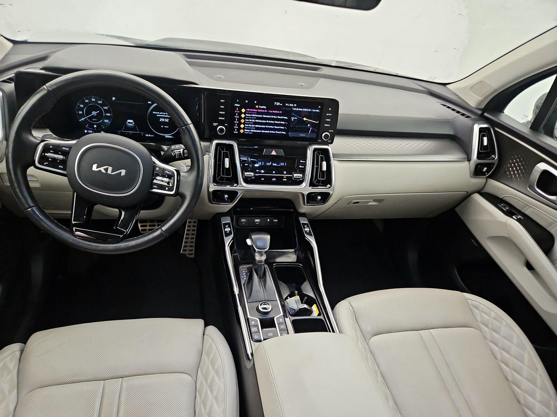 Thumbnail: 2022 Kia Sorento - 9