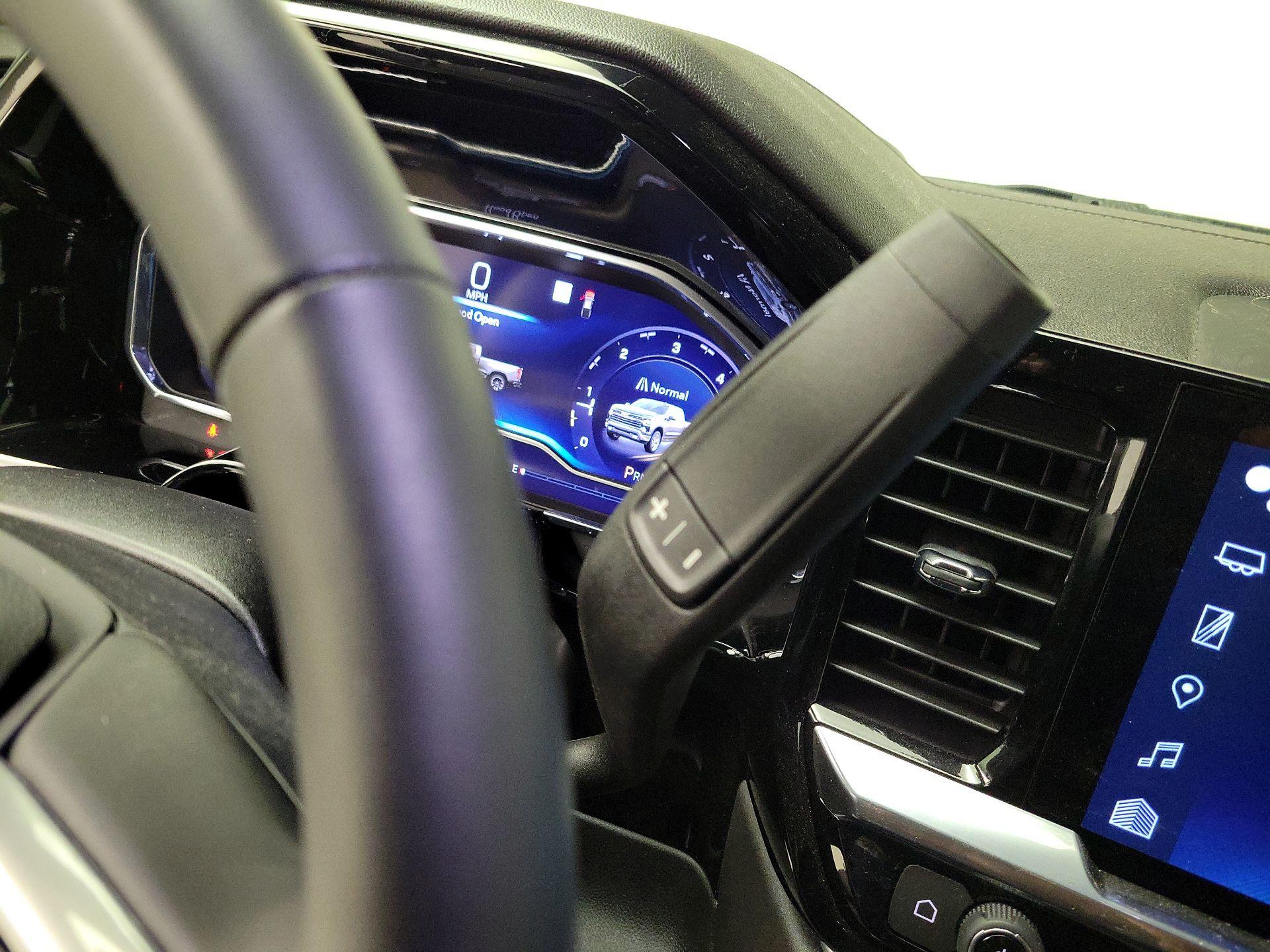 Thumbnail: 2023 Chevrolet Silverado 1500 - 17