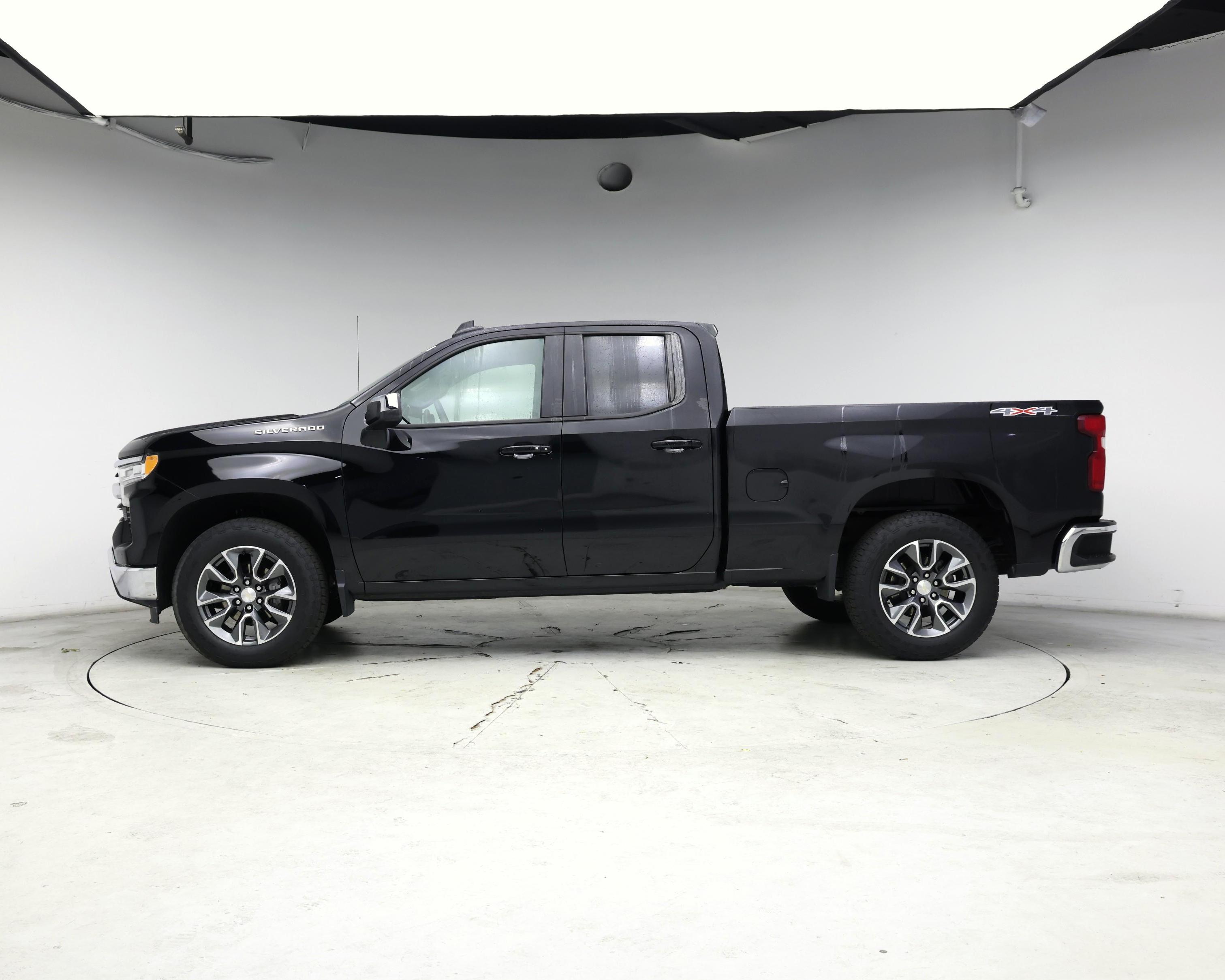 Thumbnail: 2023 Chevrolet Silverado 1500 - 3
