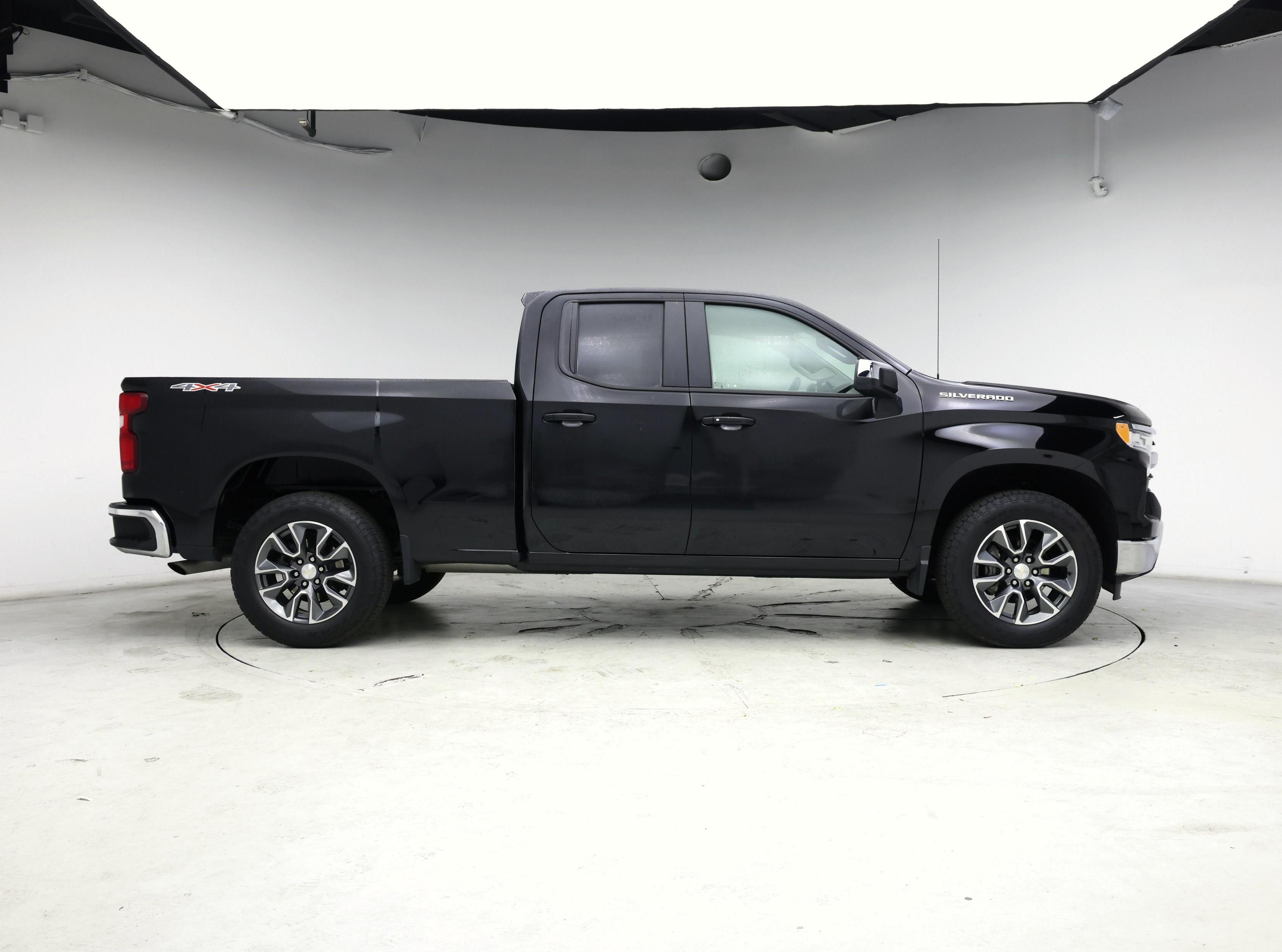 Thumbnail: 2023 Chevrolet Silverado 1500 - 7