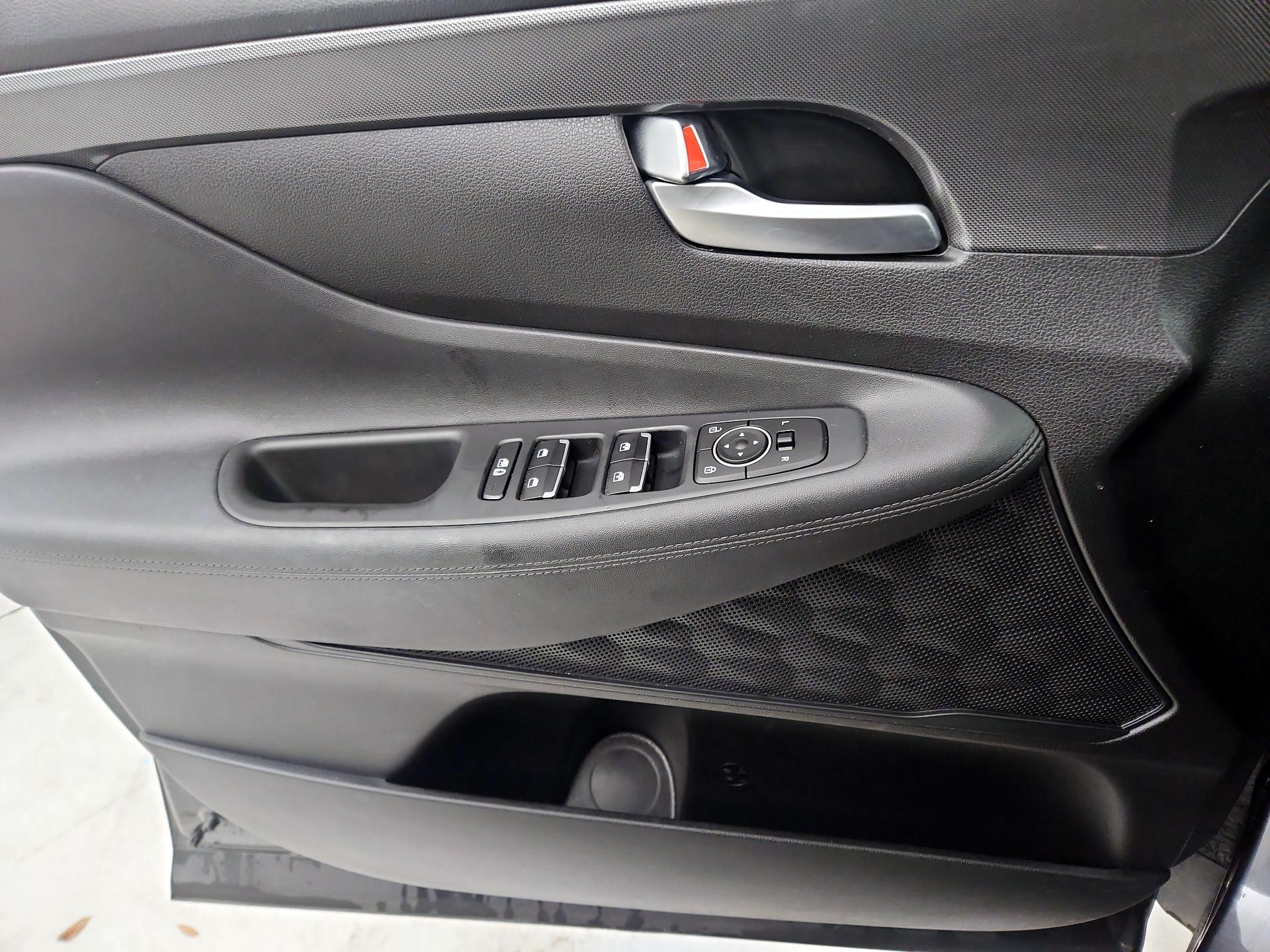 Thumbnail: 2023 Hyundai Santa Fe - 12