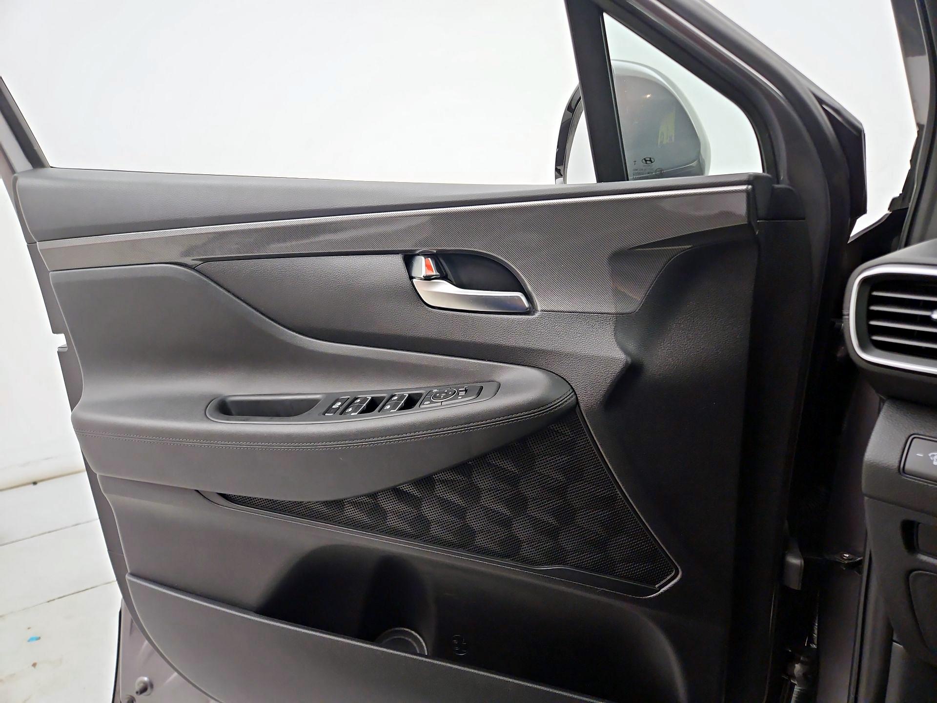 Thumbnail: 2022 Hyundai Santa Fe - 12