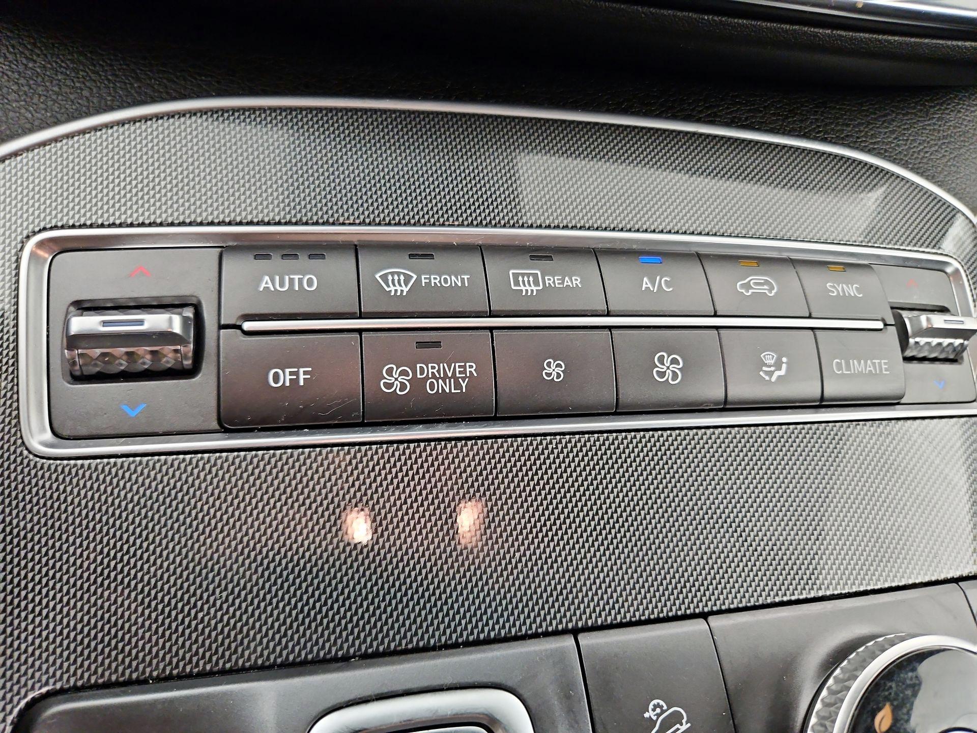 Thumbnail: 2022 Hyundai Santa Fe - 16