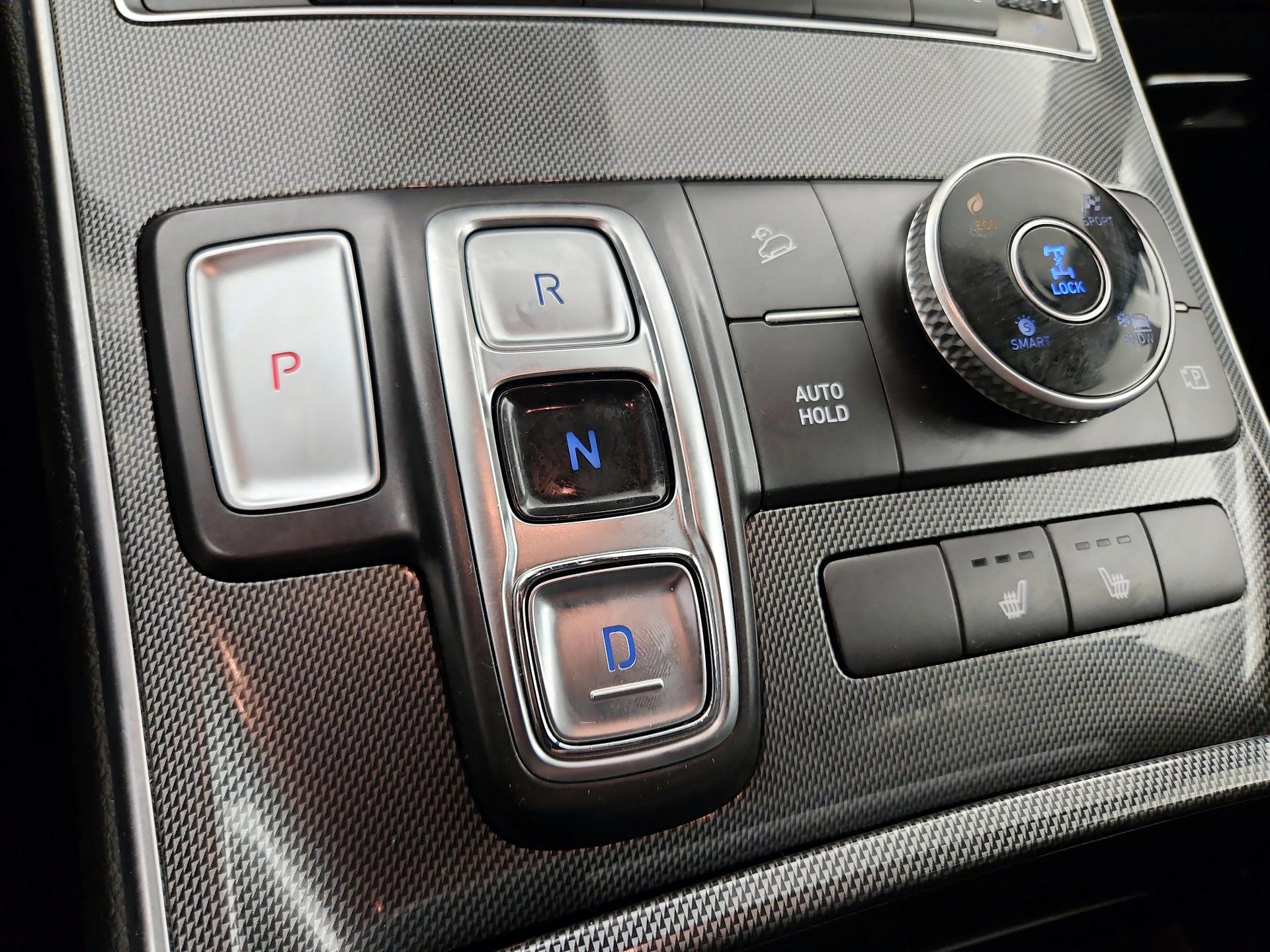 Thumbnail: 2022 Hyundai Santa Fe - 17