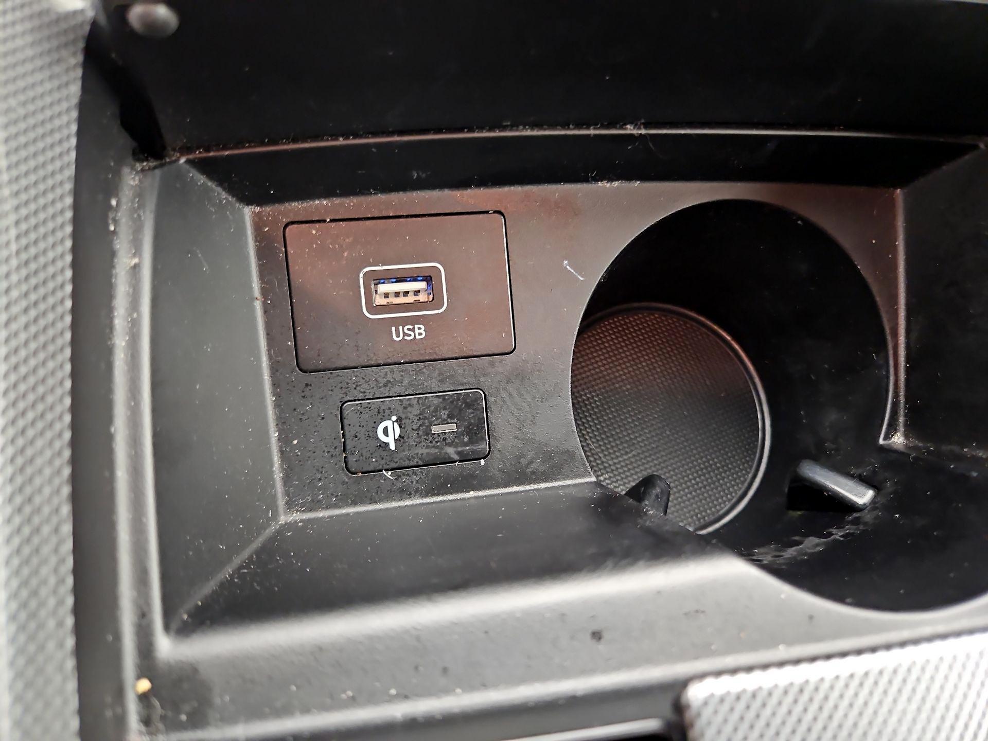 Thumbnail: 2022 Hyundai Santa Fe - 18