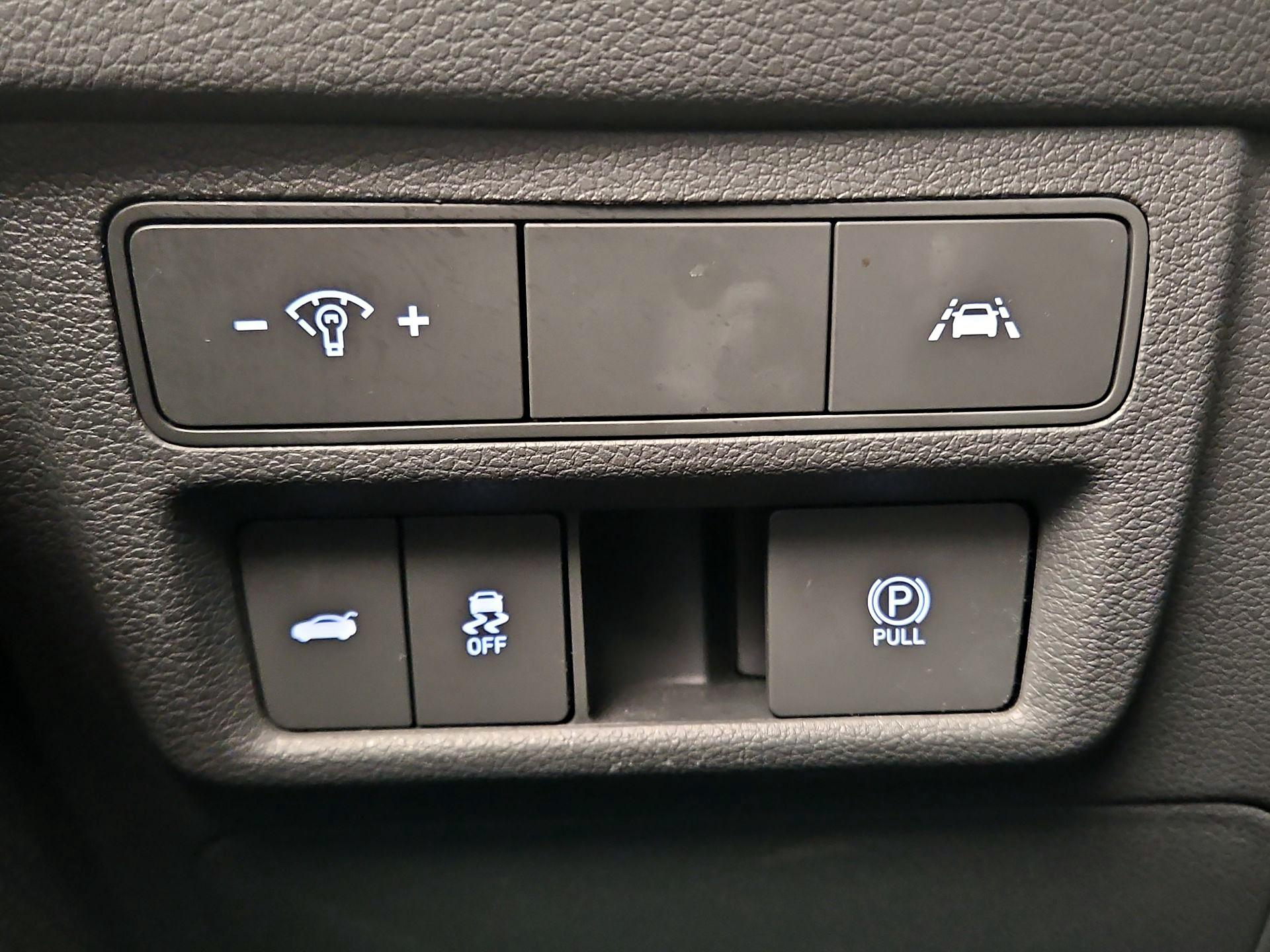 Thumbnail: 2020 Hyundai Sonata - 13