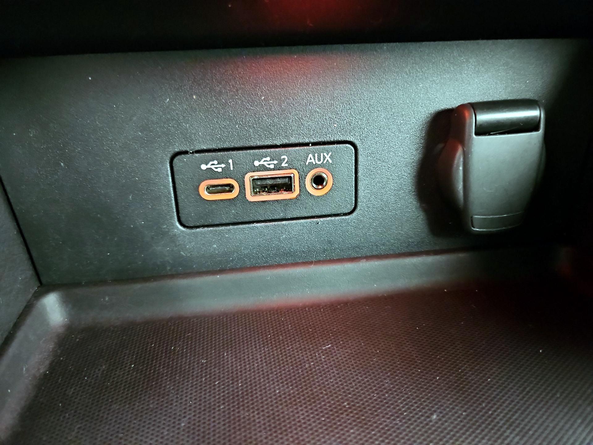 Thumbnail: 2023 Nissan Sentra - 18