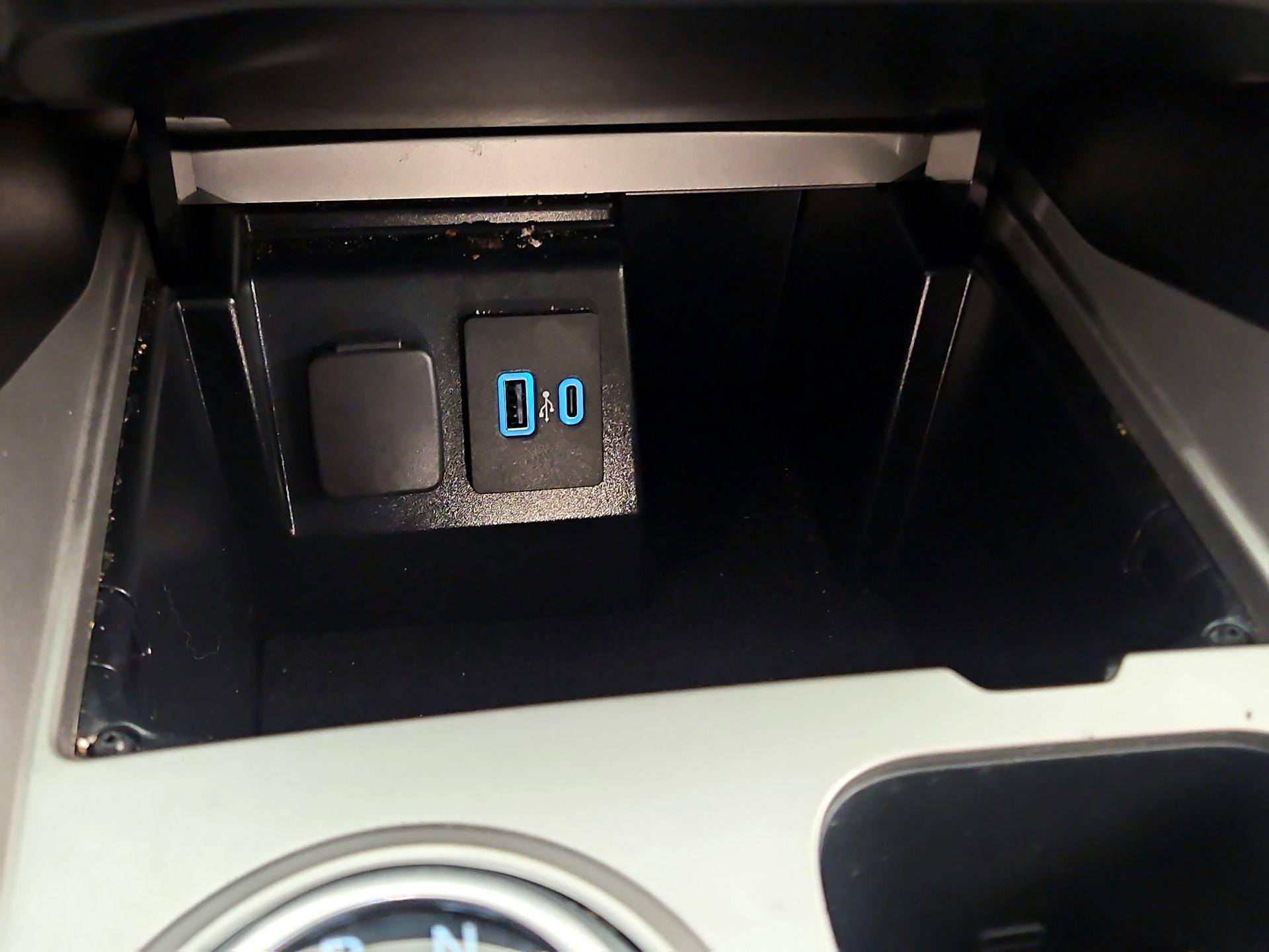 Thumbnail: 2022 Ford Explorer - 18