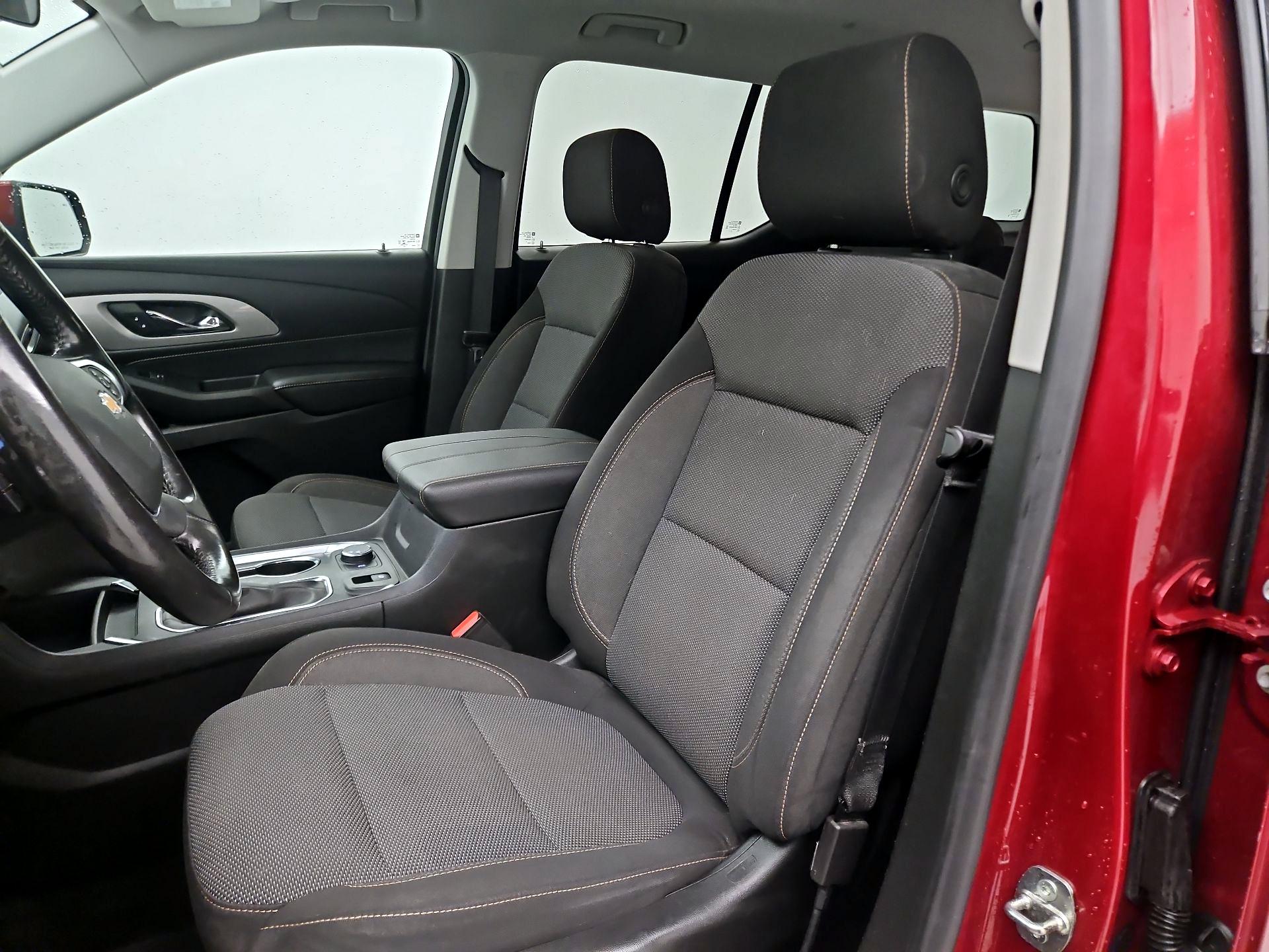 Thumbnail: 2021 Chevrolet Traverse - 11