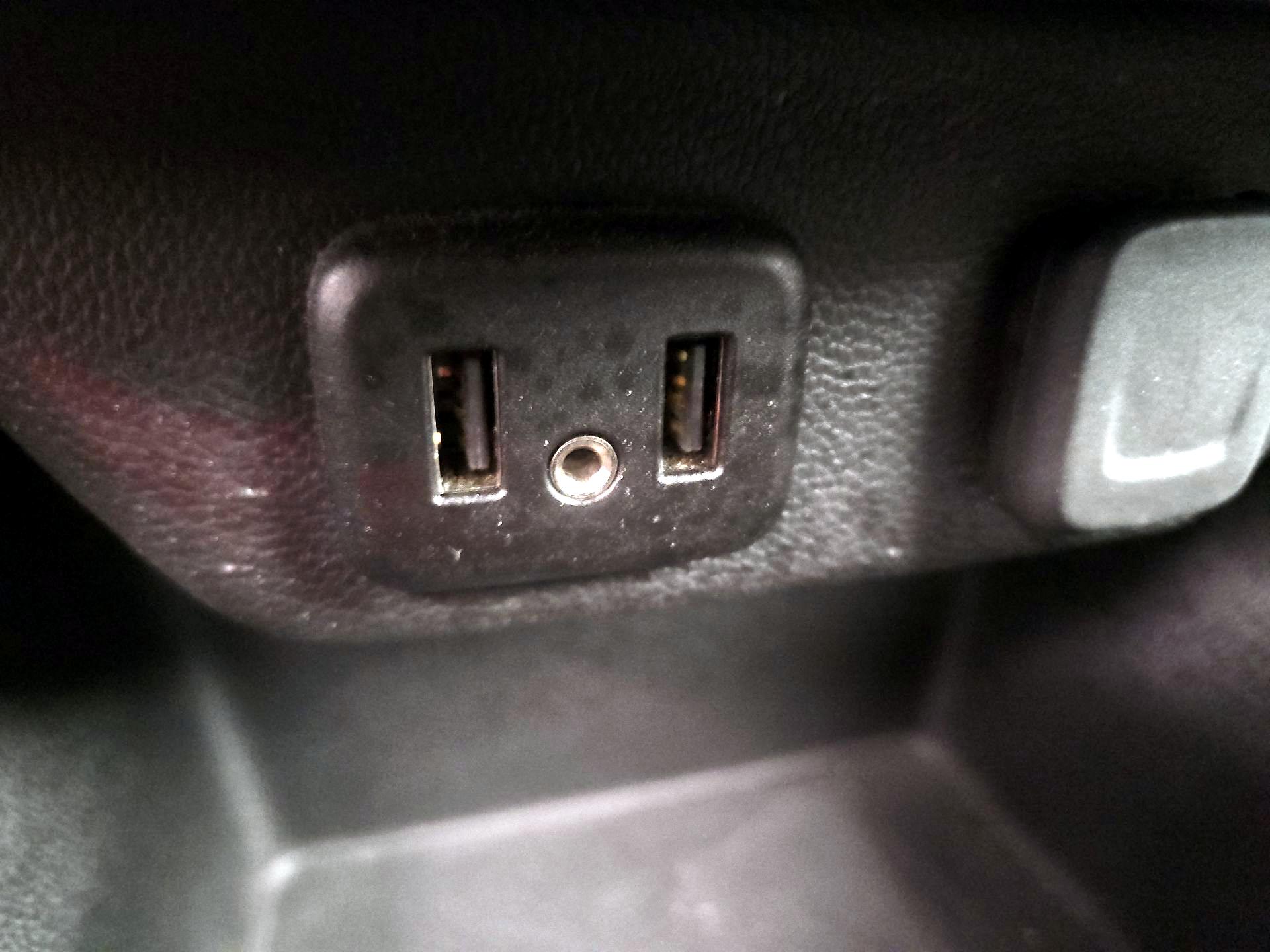 Thumbnail: 2021 Chevrolet Traverse - 18