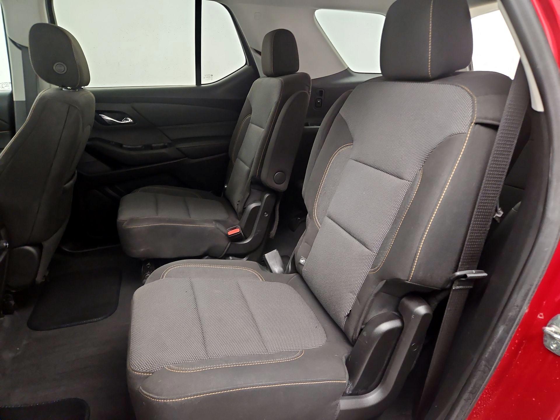 Thumbnail: 2021 Chevrolet Traverse - 19