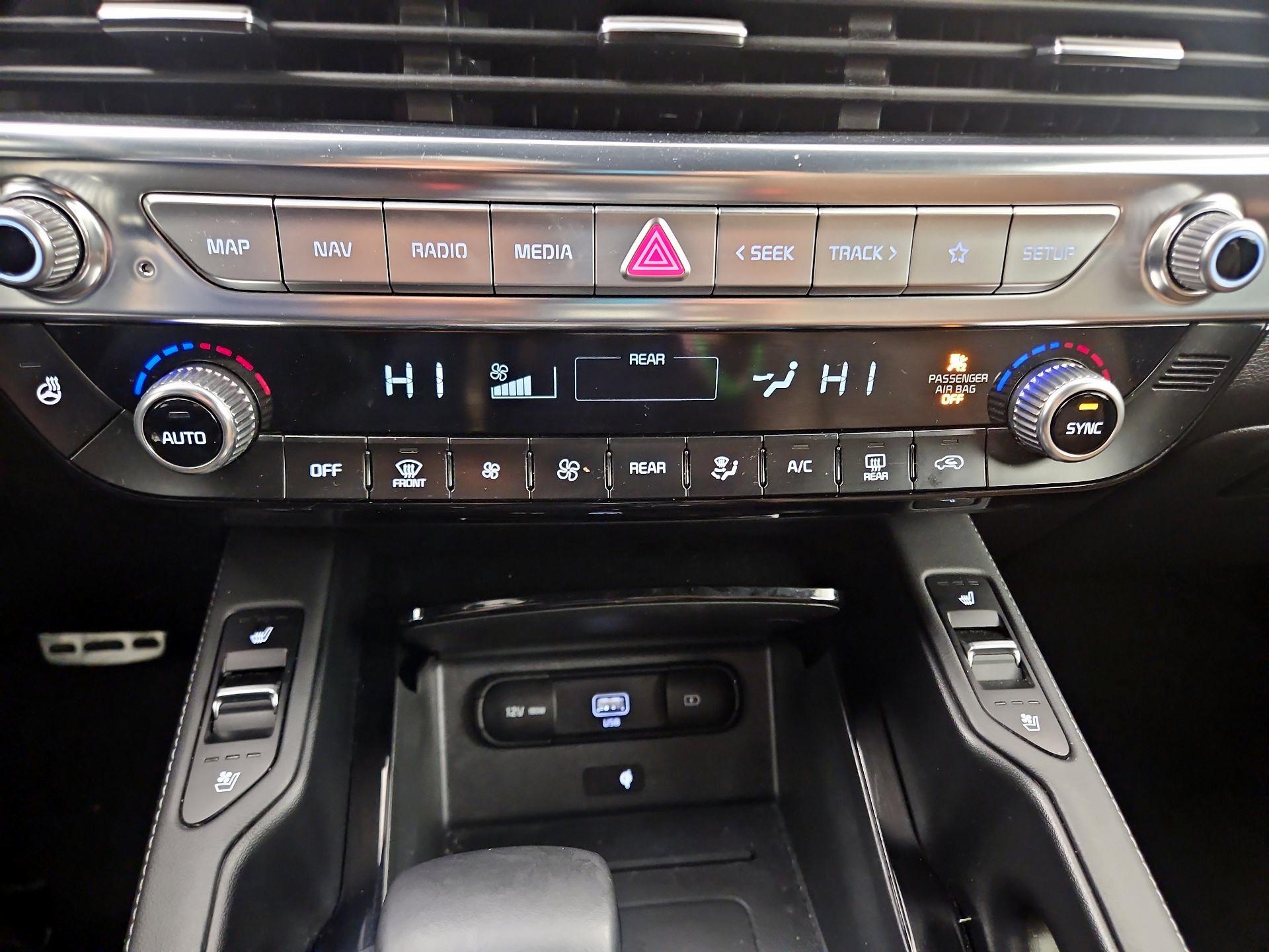 Thumbnail: 2022 Kia Telluride - 17