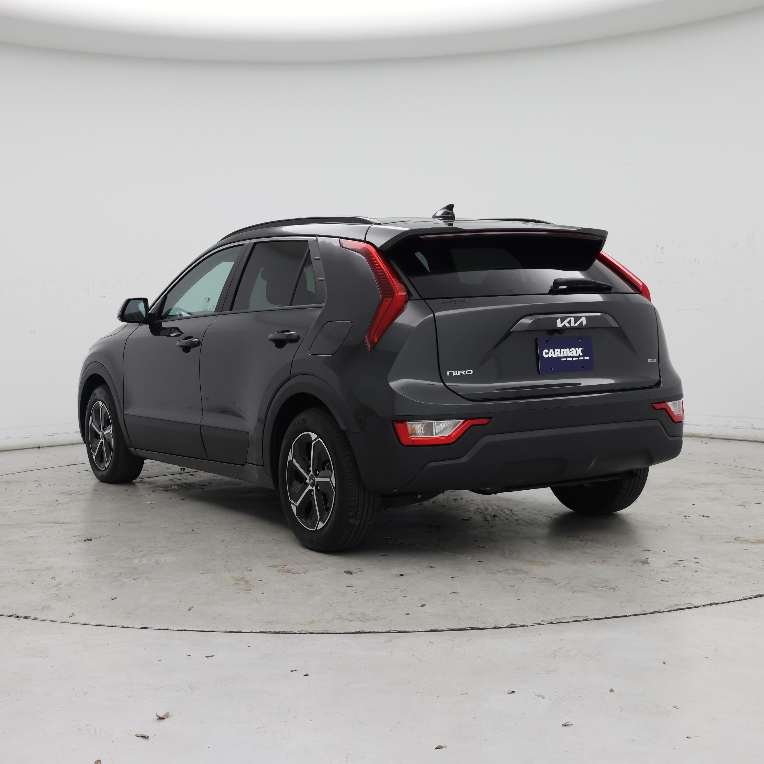 Thumbnail: 2023 Kia Niro - 2
