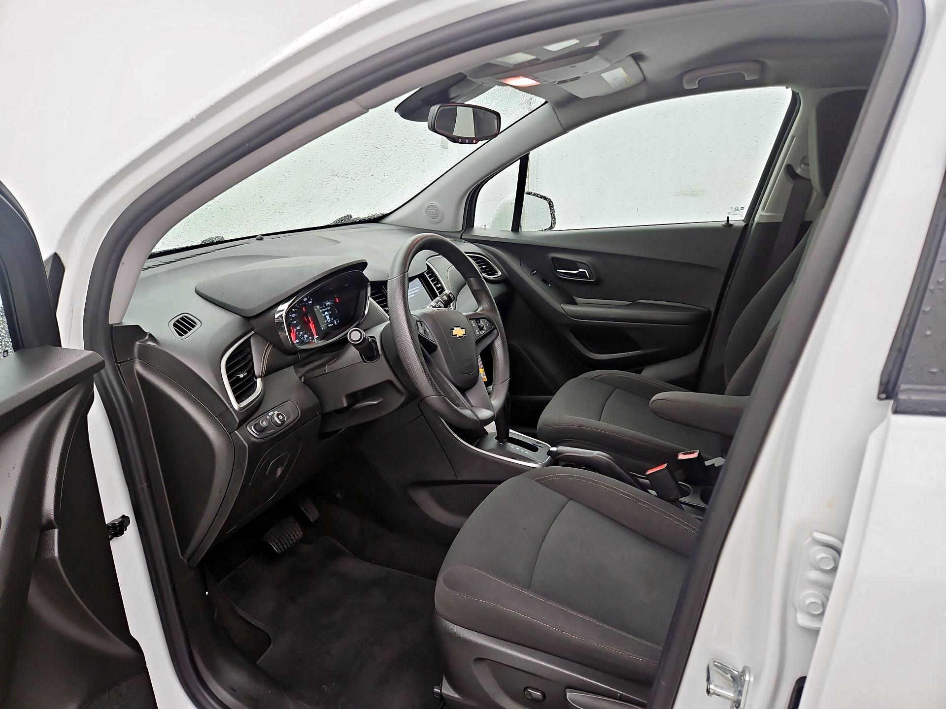 Thumbnail: 2022 Chevrolet Trax - 11