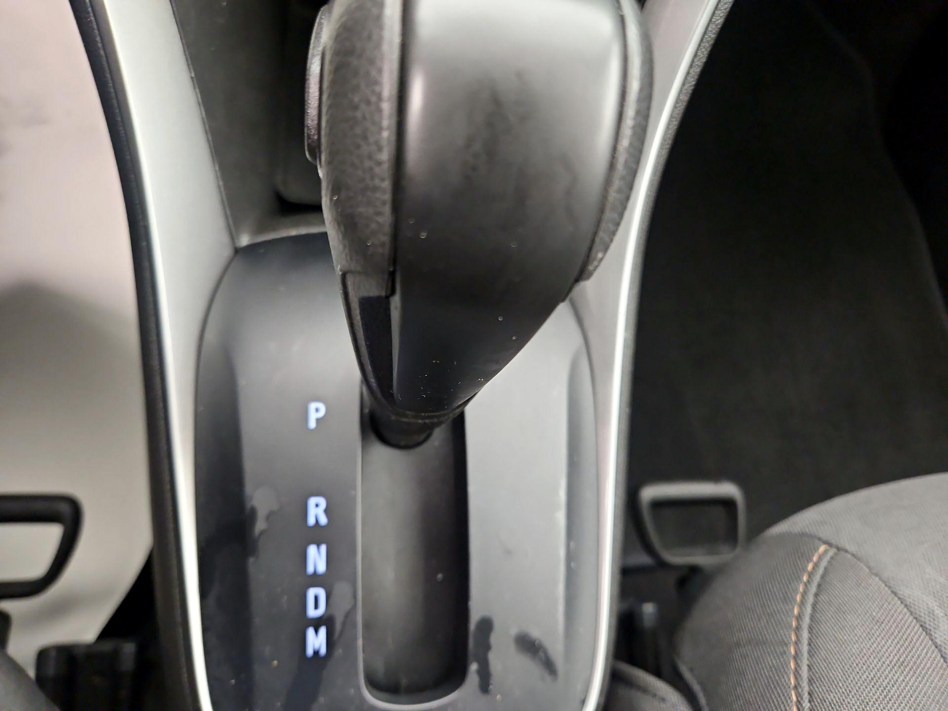 Thumbnail: 2022 Chevrolet Trax - 17