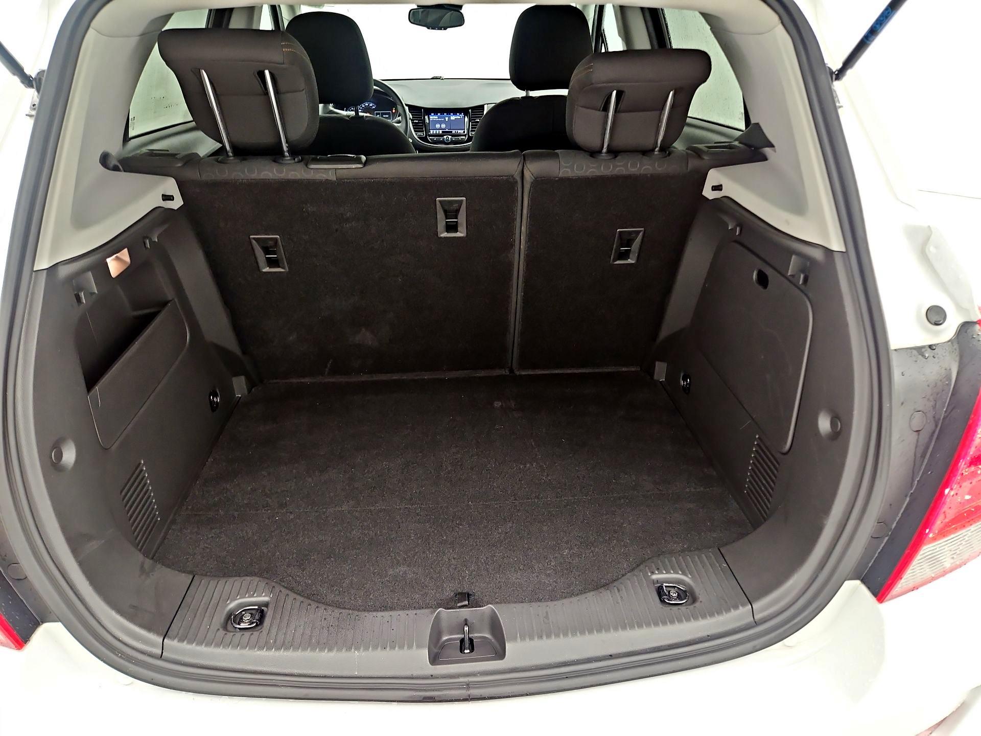 Thumbnail: 2022 Chevrolet Trax - 20