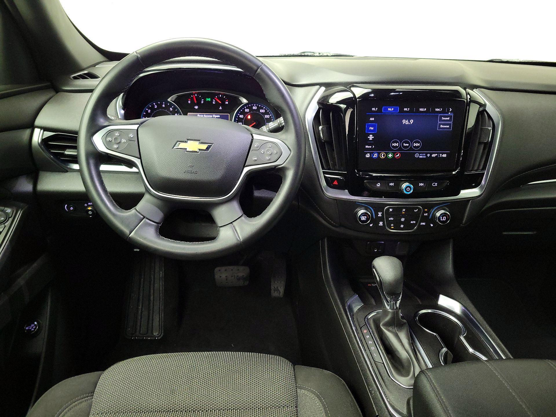 Thumbnail: 2023 Chevrolet Traverse - 10