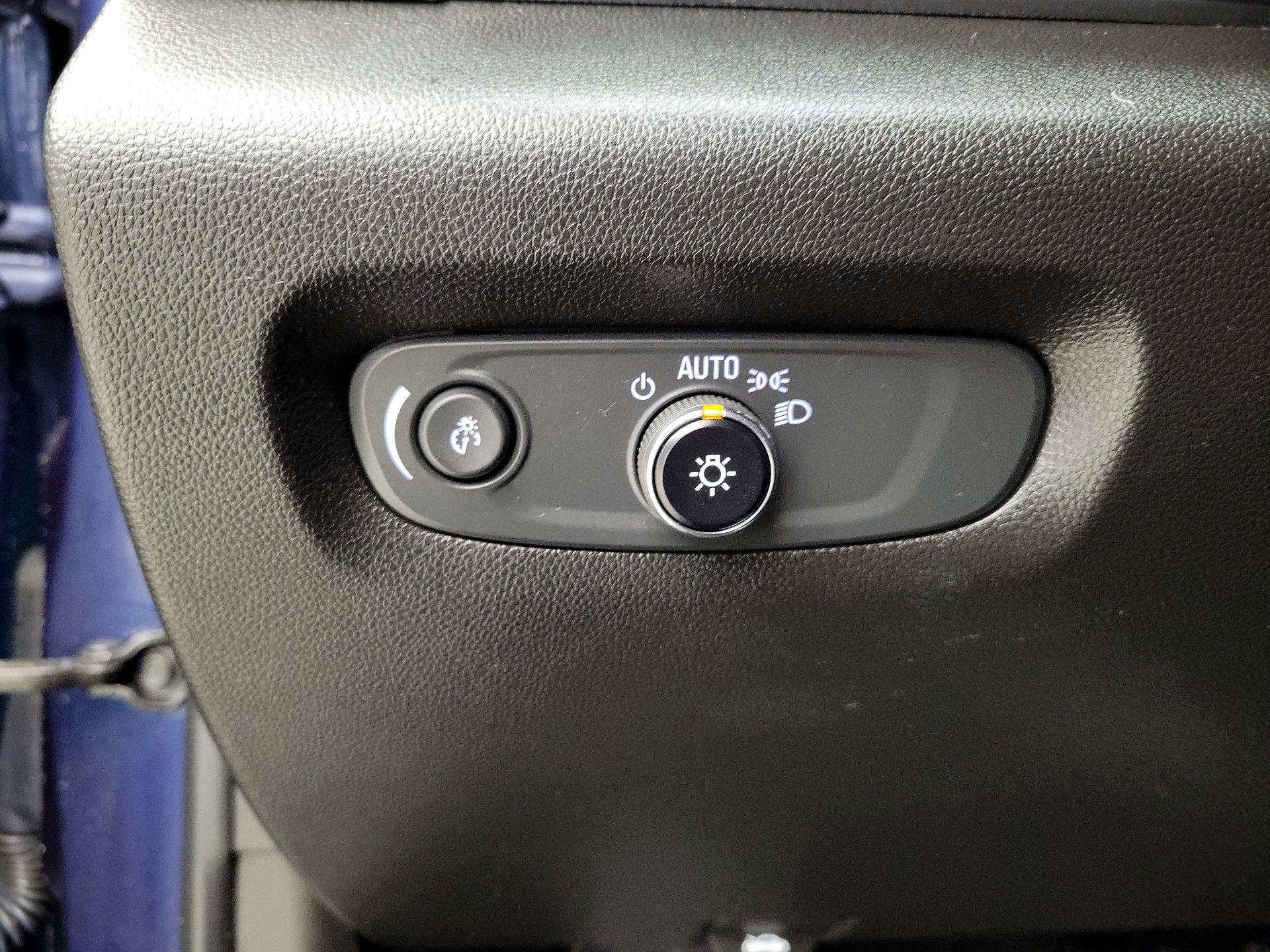 Thumbnail: 2023 Chevrolet Traverse - 13