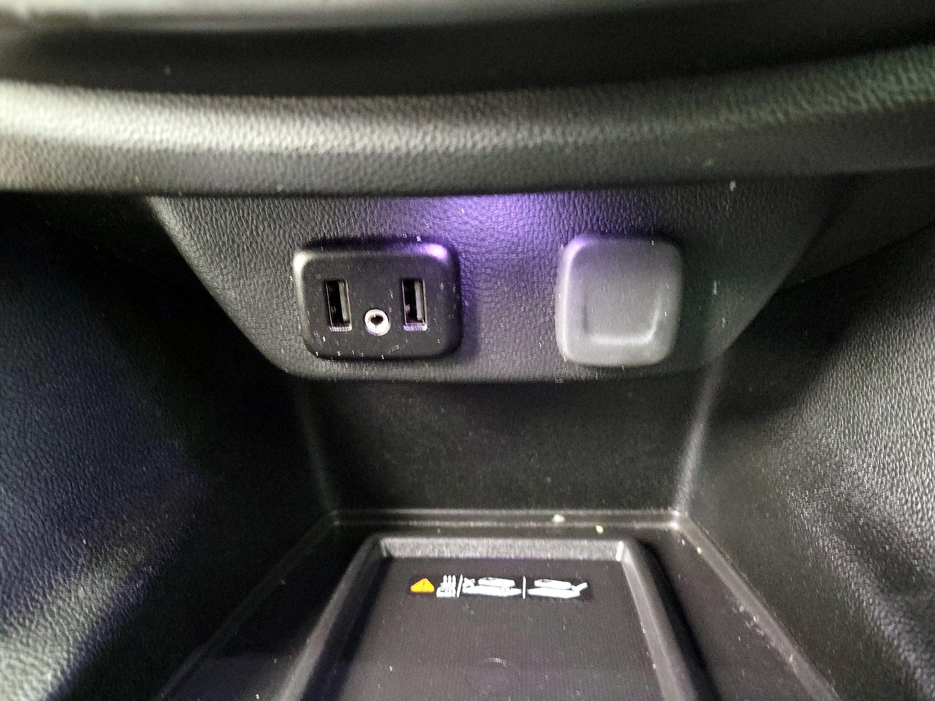 Thumbnail: 2023 Chevrolet Traverse - 18