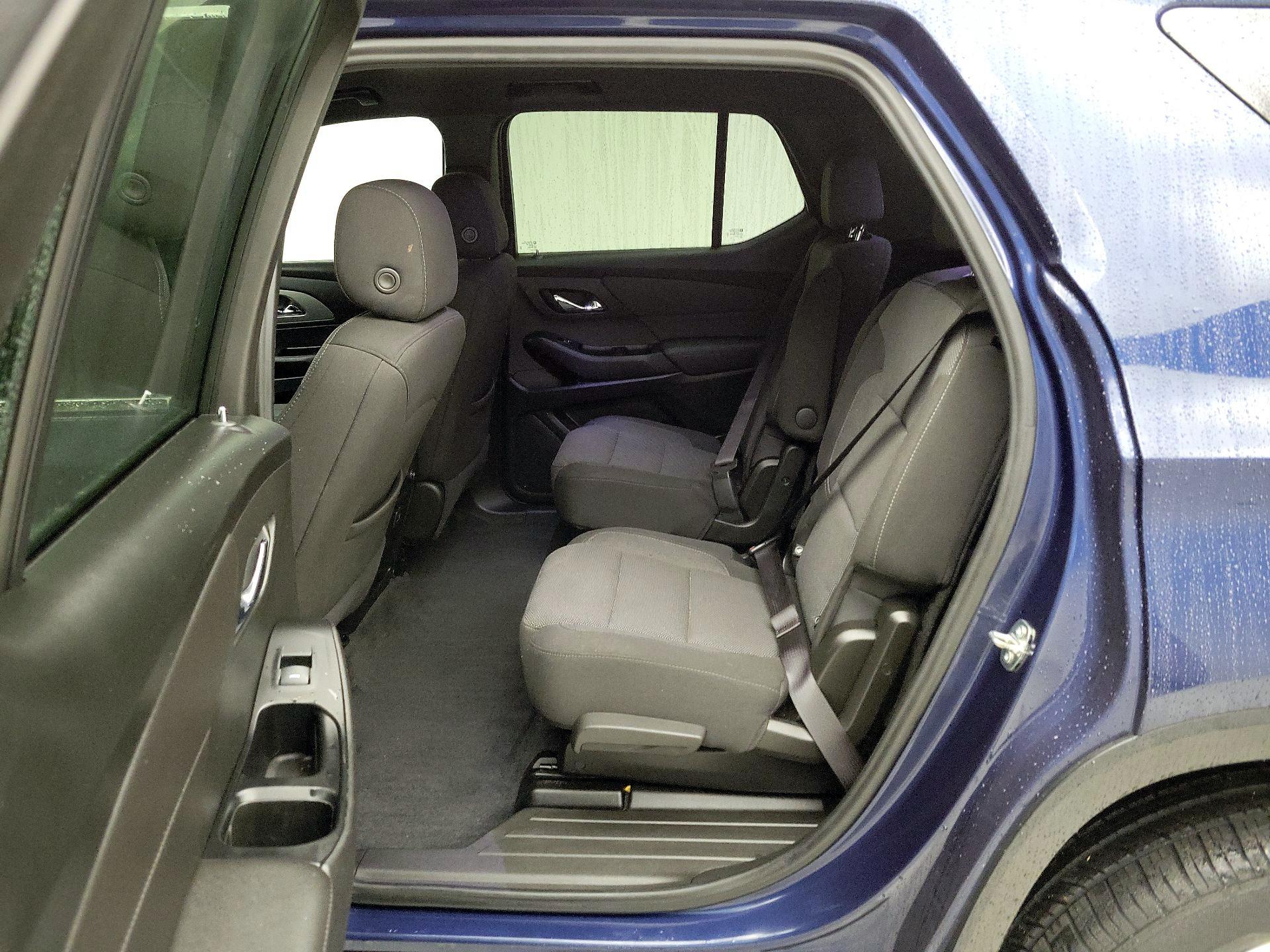 Thumbnail: 2023 Chevrolet Traverse - 19