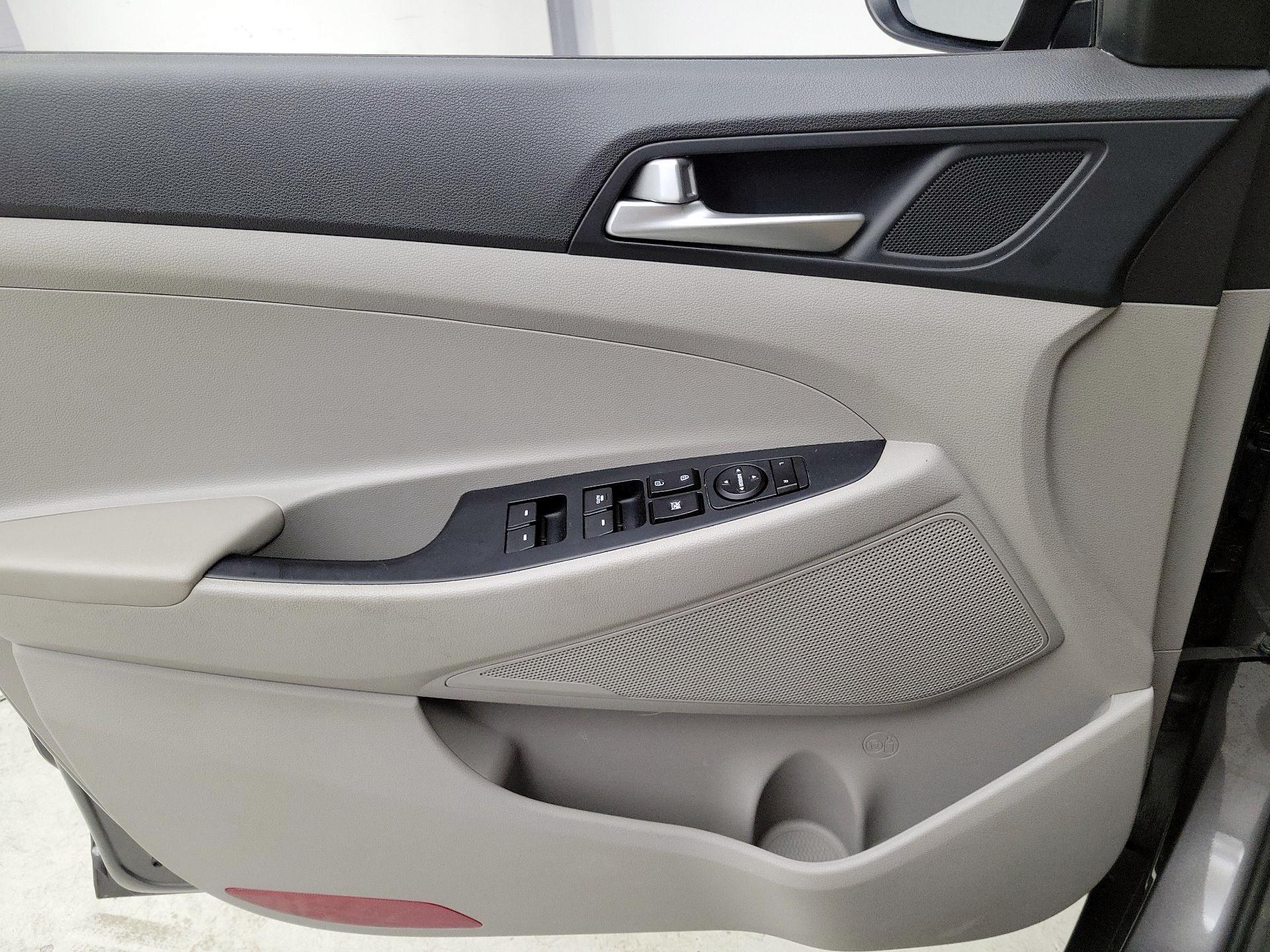 Thumbnail: 2020 Hyundai Tucson - 12
