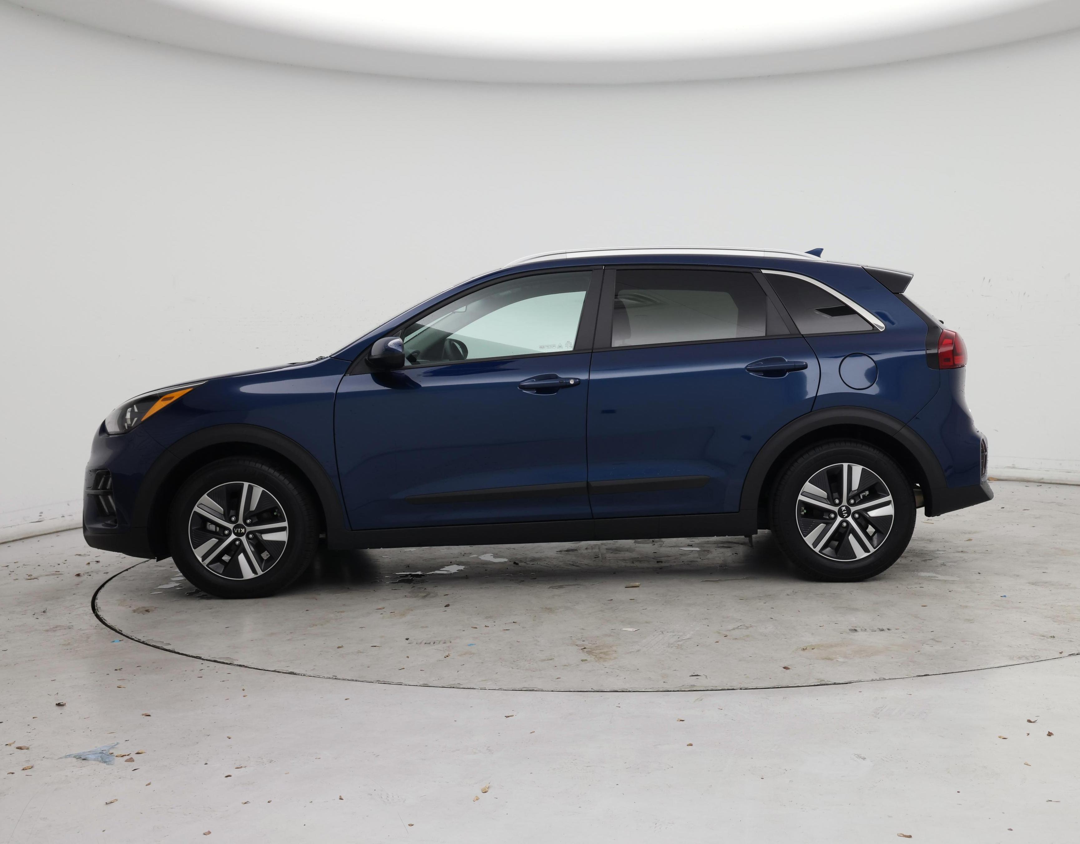 Thumbnail: 2021 Kia Niro - 3