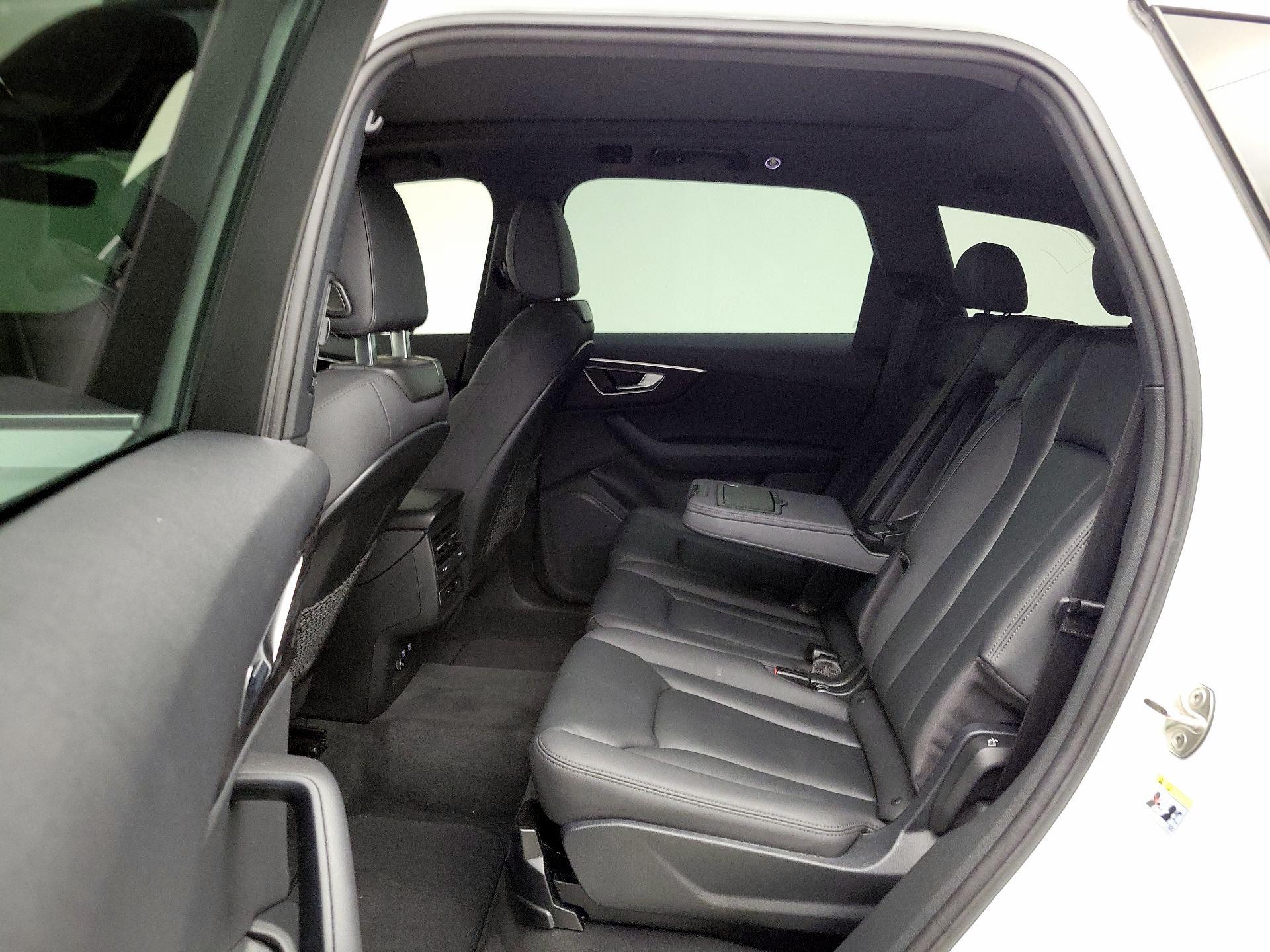 Thumbnail: 2021 Audi Q7 - 20