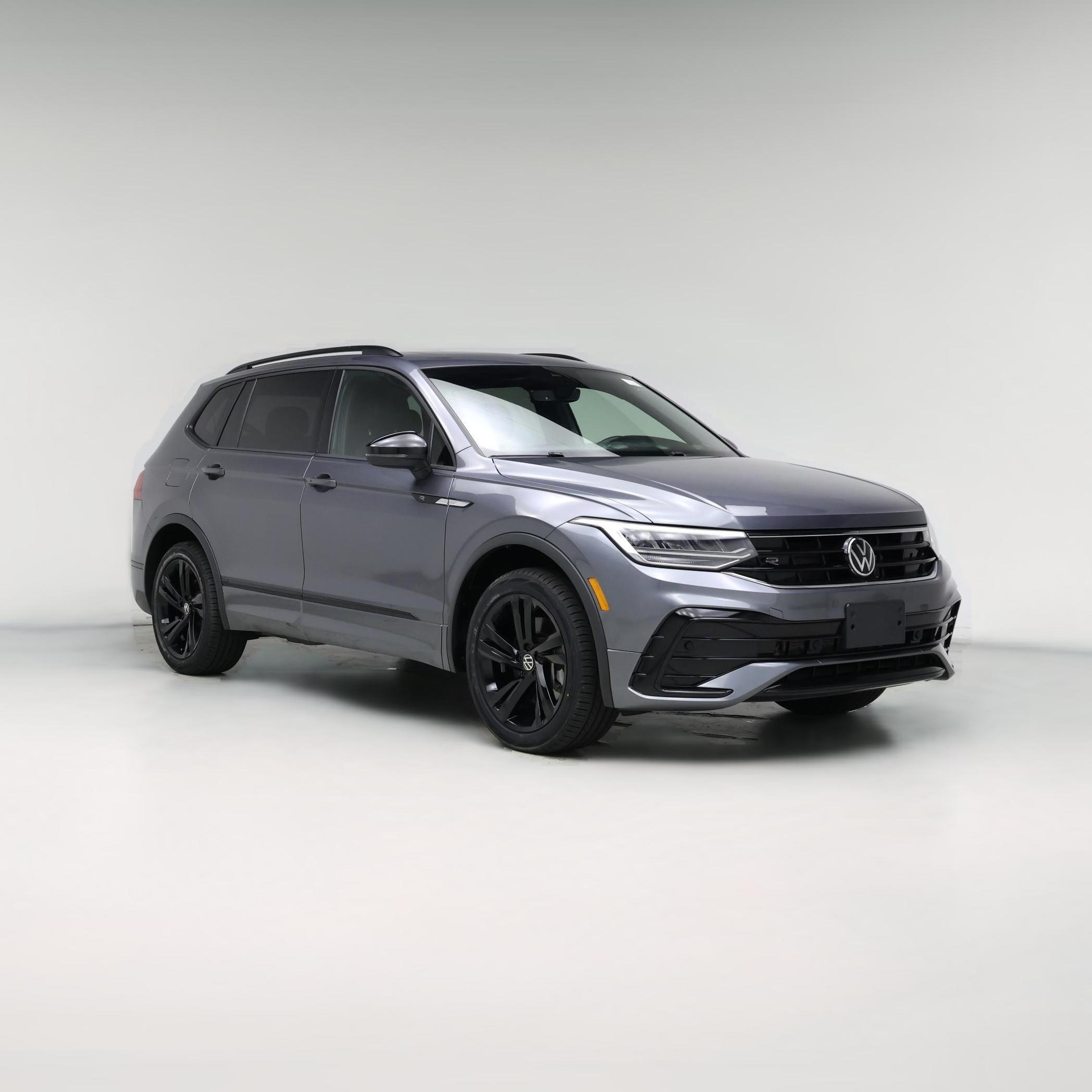 Thumbnail: 2023 Volkswagen Tiguan - 1