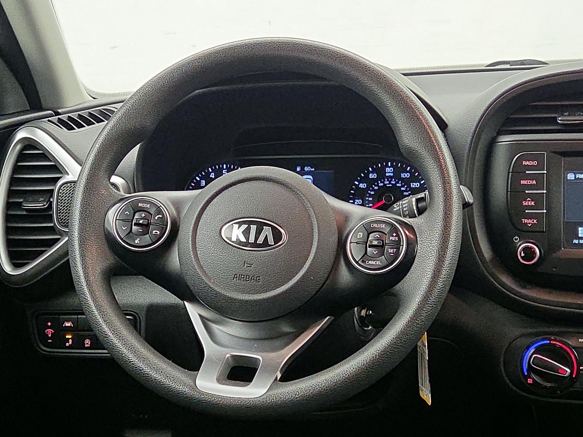 Thumbnail: 2021 Kia Soul - 10