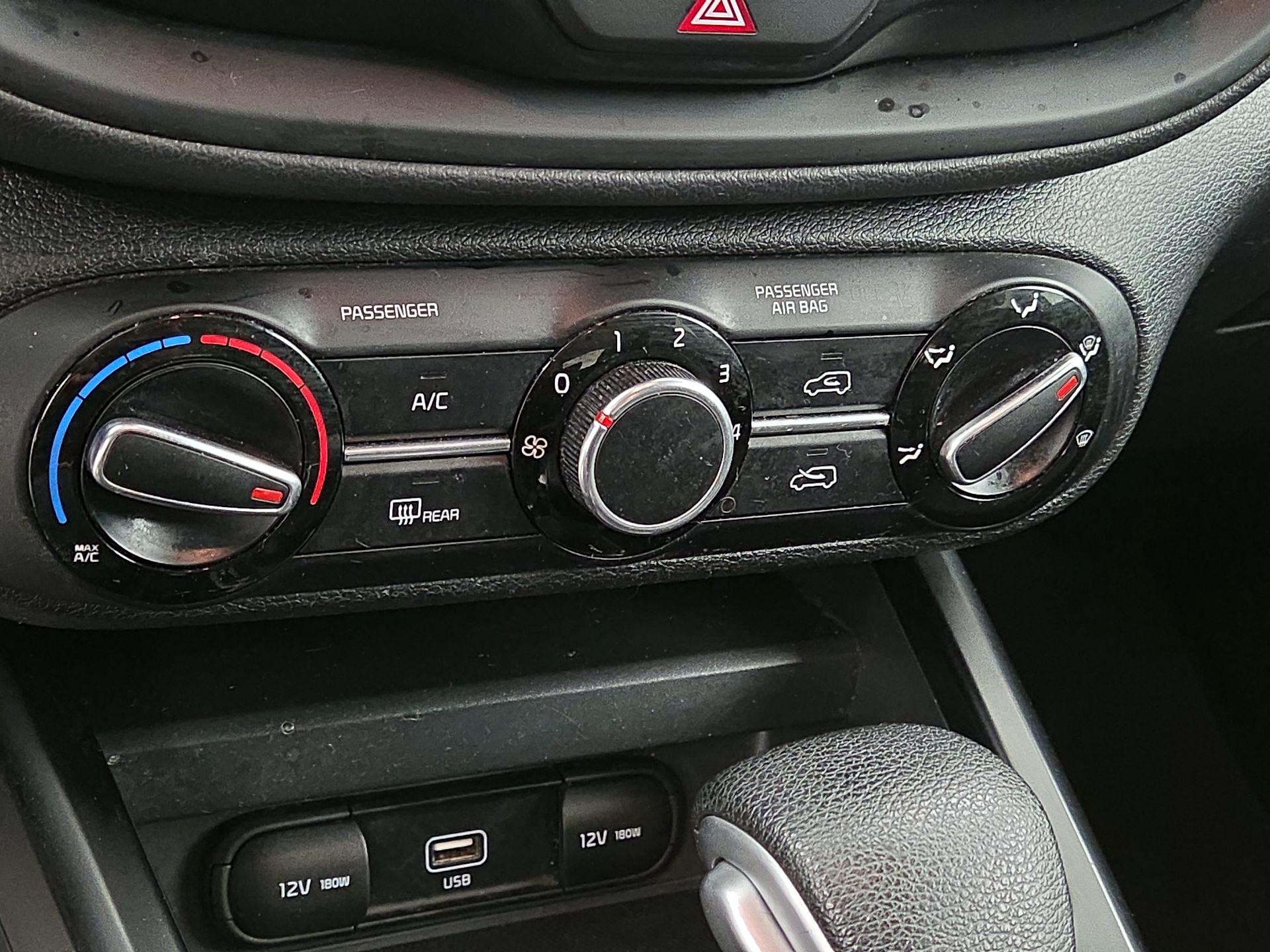 Thumbnail: 2021 Kia Soul - 16