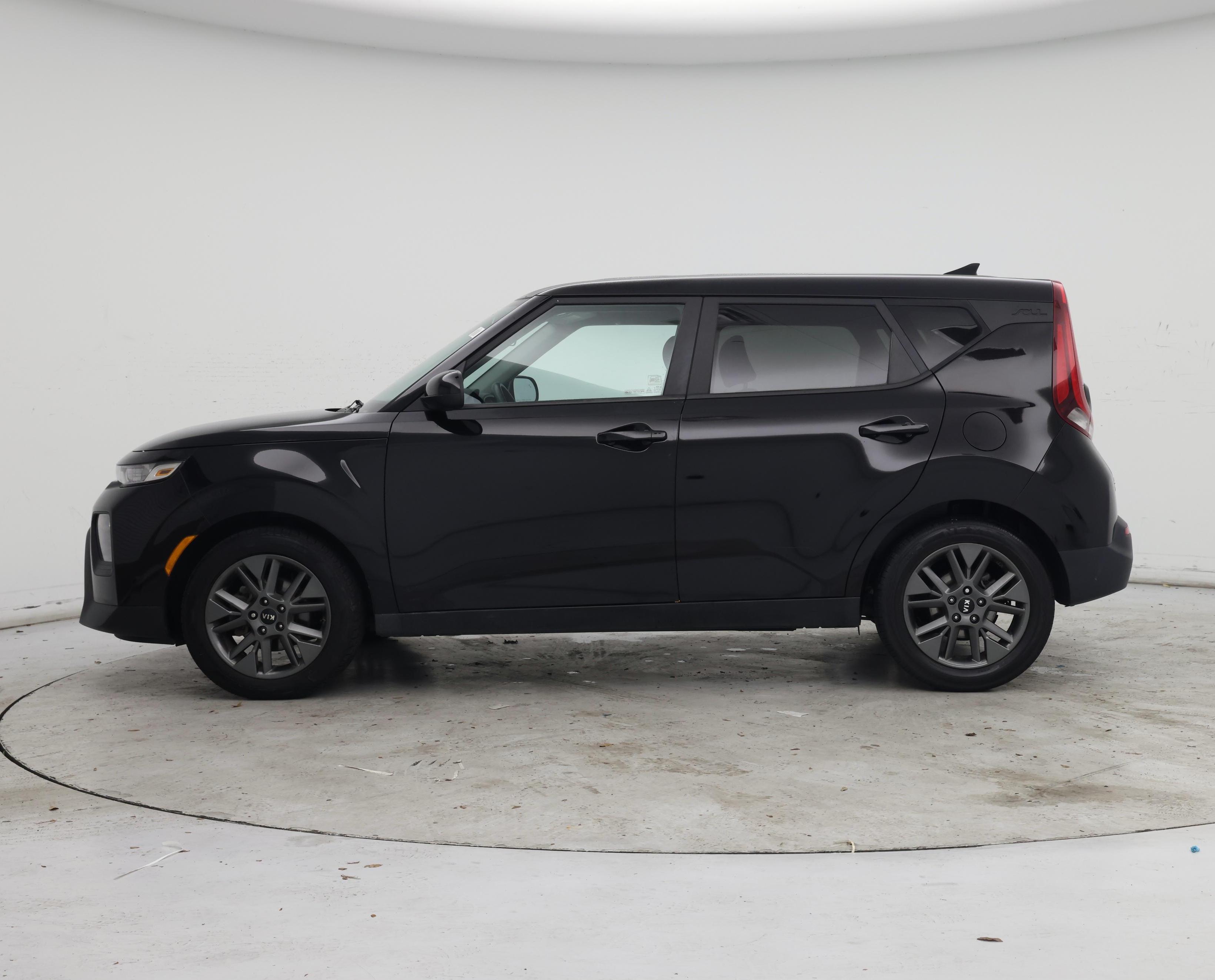 Thumbnail: 2021 Kia Soul - 3