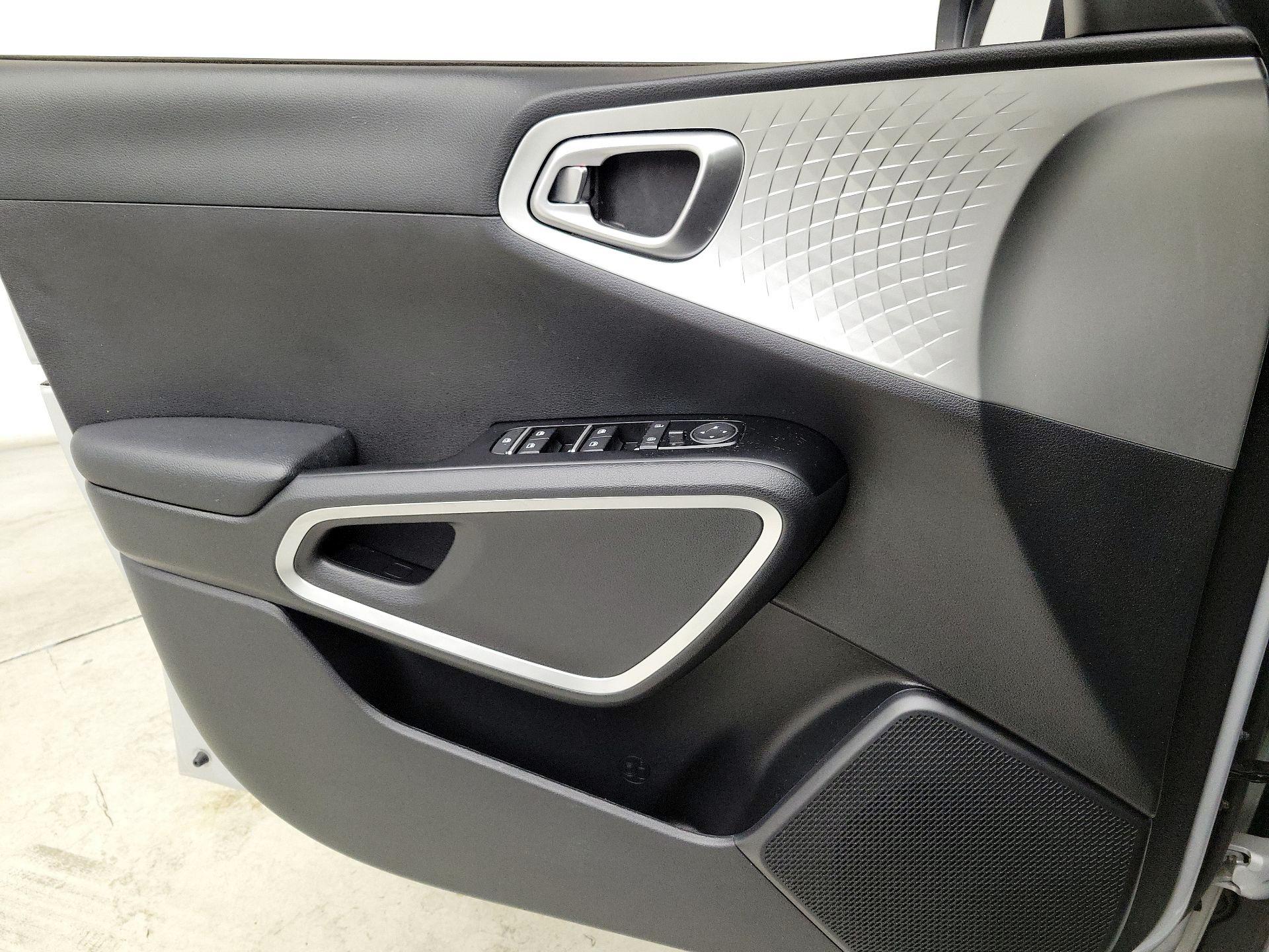 Thumbnail: 2021 Kia Soul - 12