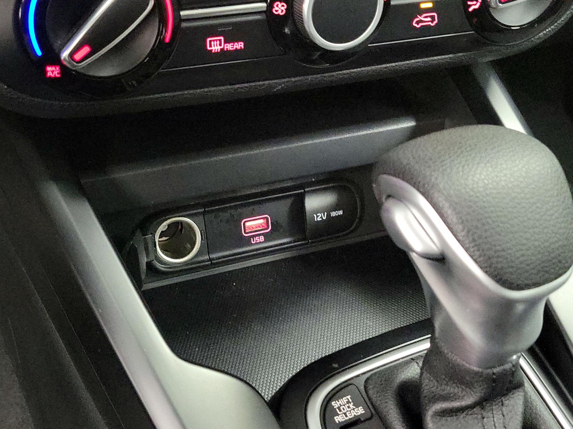 Thumbnail: 2021 Kia Soul - 18