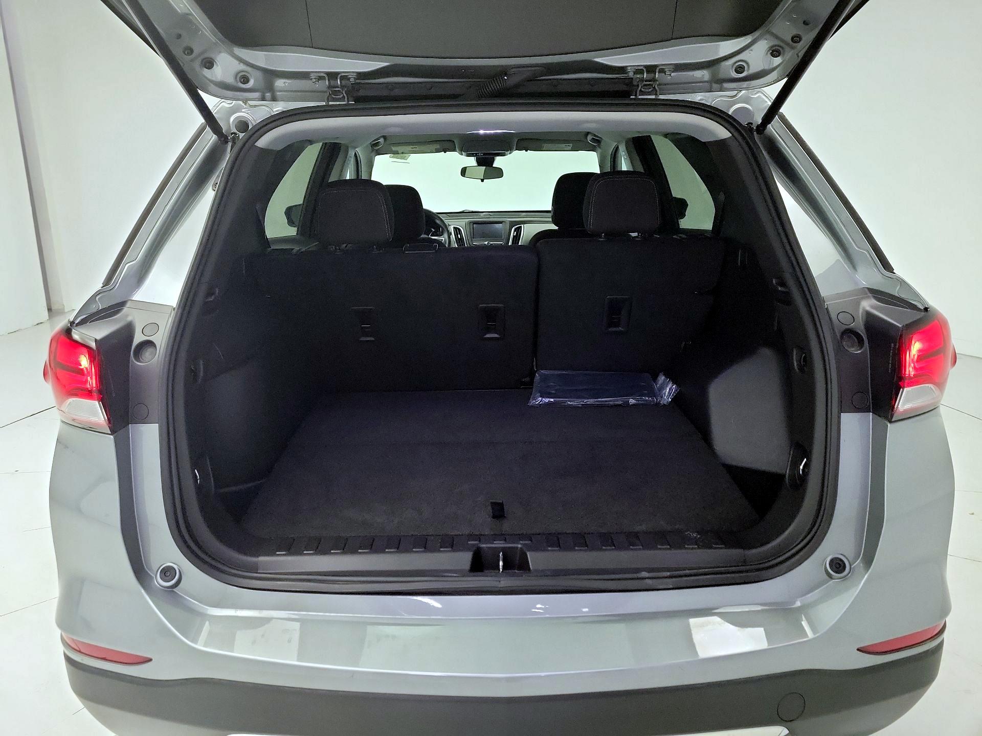 Thumbnail: 2023 Chevrolet Equinox - 20