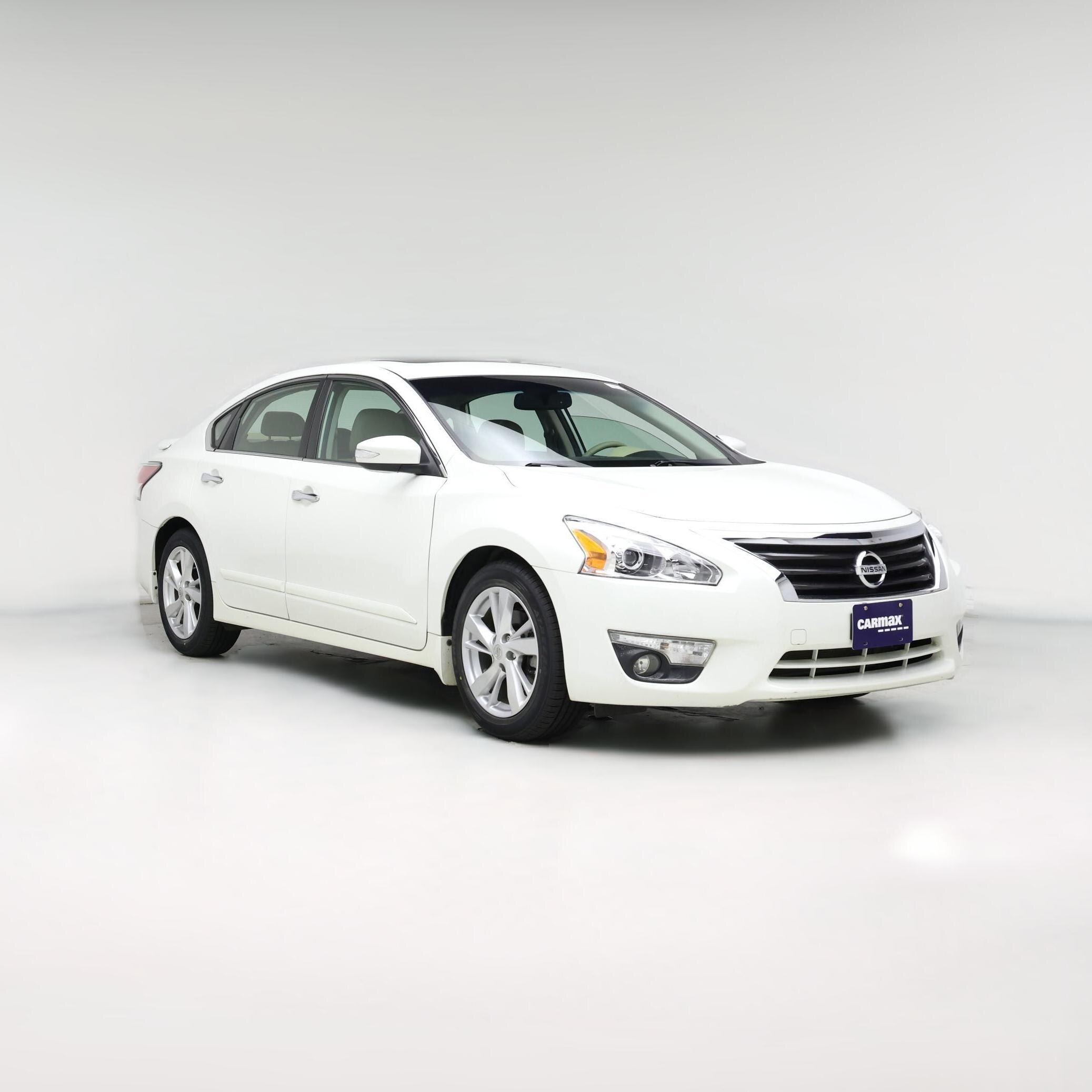 Thumbnail: 2015 Nissan Altima - 1
