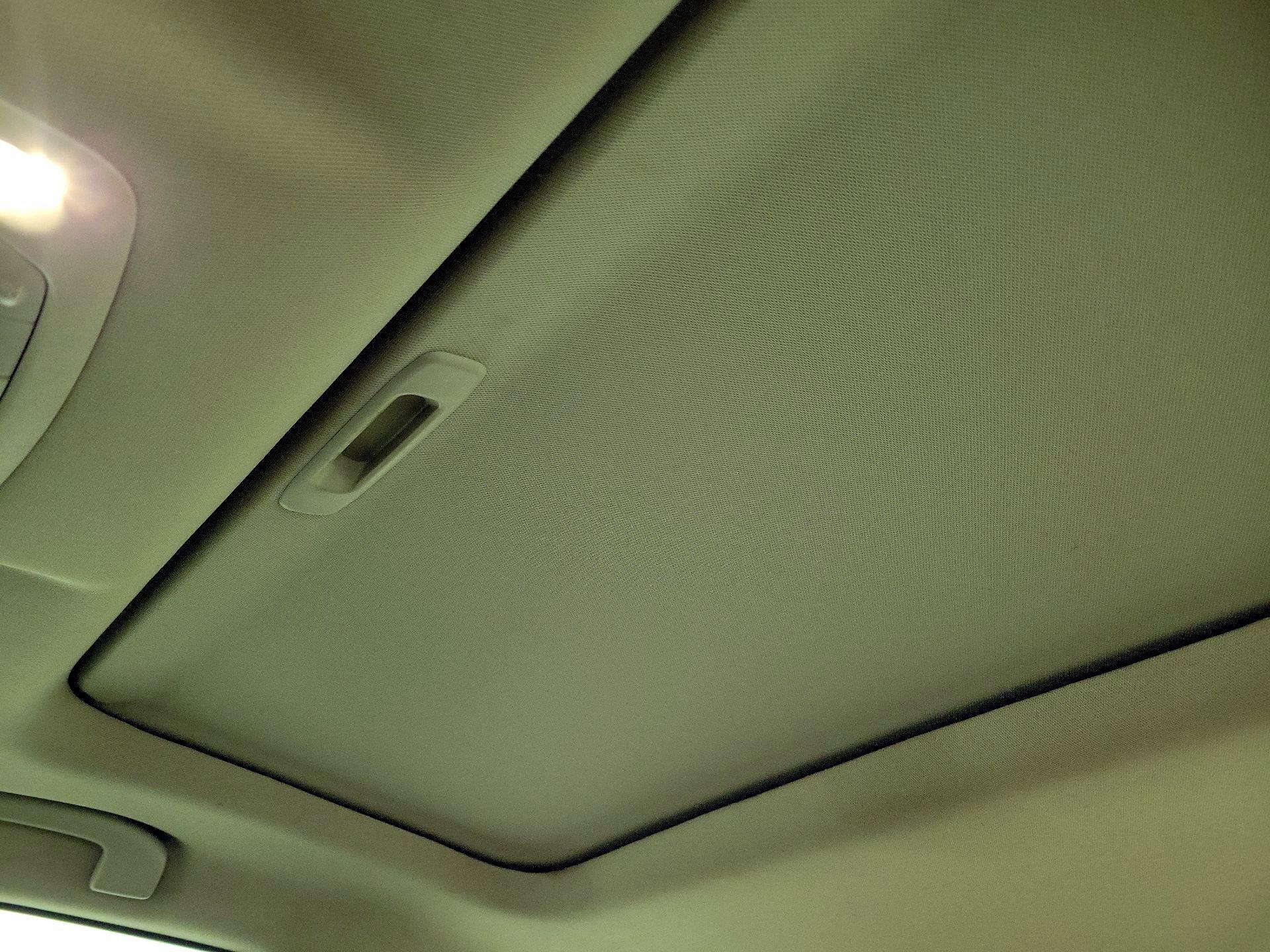 Thumbnail: 2015 Nissan Altima - 19